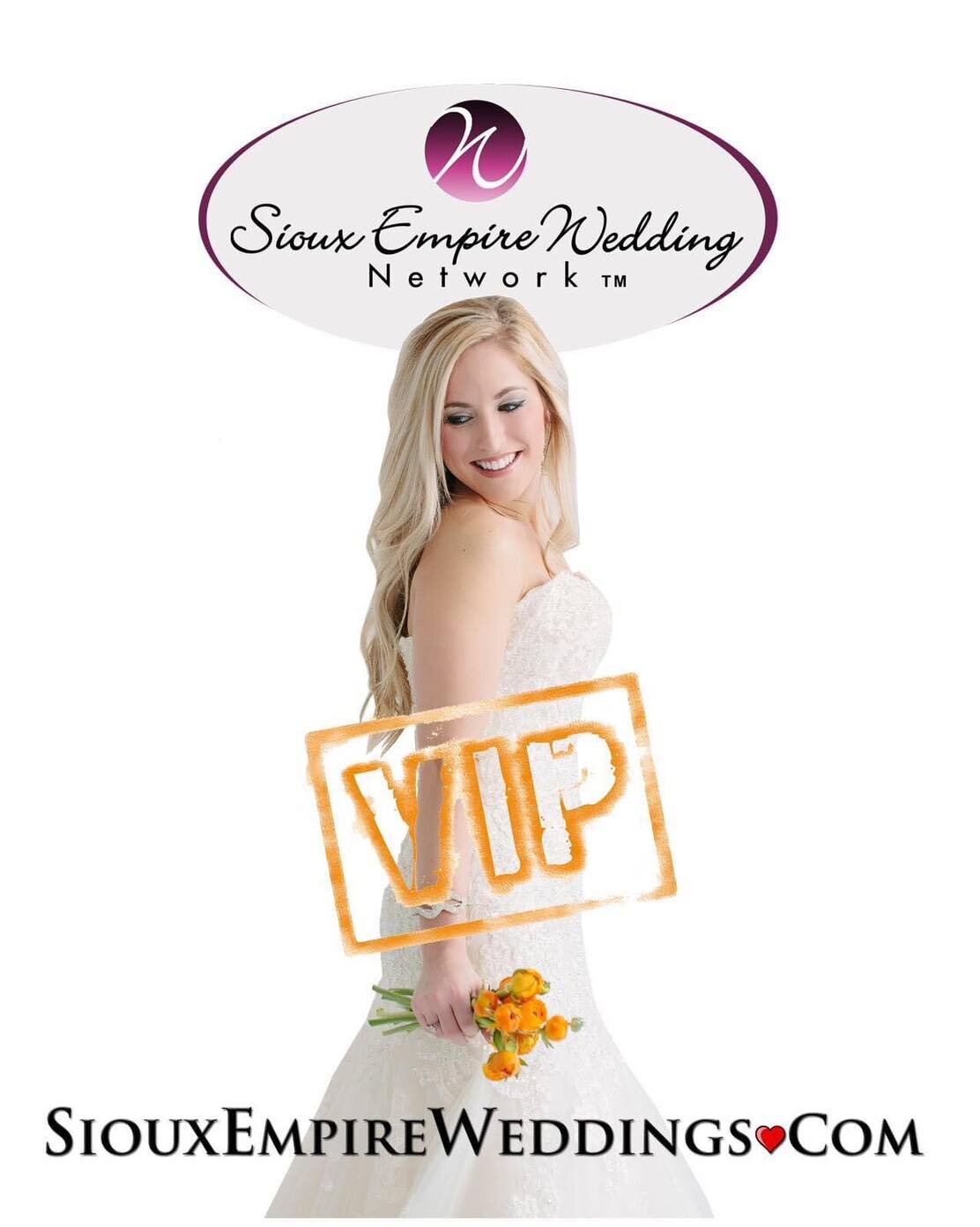 THIS SUNDAY!! Are you going to be a VIP BRIDE 👰🏼 

The #1 Sioux Falls LARGEST and MOST ATTENDED WEDDING and FASHION SHOWCASE at the Sioux Falls Convention Center on February 18th from 12-3PM! 

GET YOUR TICKETS HERE: https://siouxempireweddingshowc