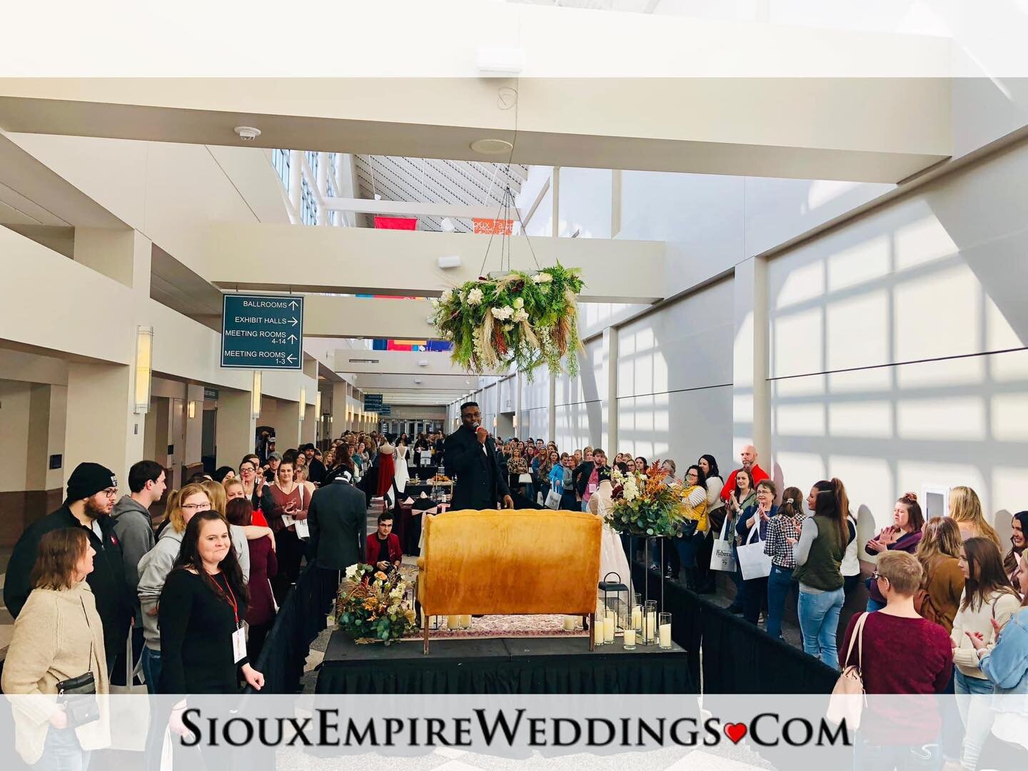 THIS SUNDAY!! Are you going to be a VIP BRIDE 👰🏼 

The #1 Sioux Falls LARGEST and MOST ATTENDED WEDDING and FASHION SHOWCASE at the Sioux Falls Convention Center on February 18th from 12-3PM! 

GET YOUR TICKETS HERE: https://siouxempireweddingshowc