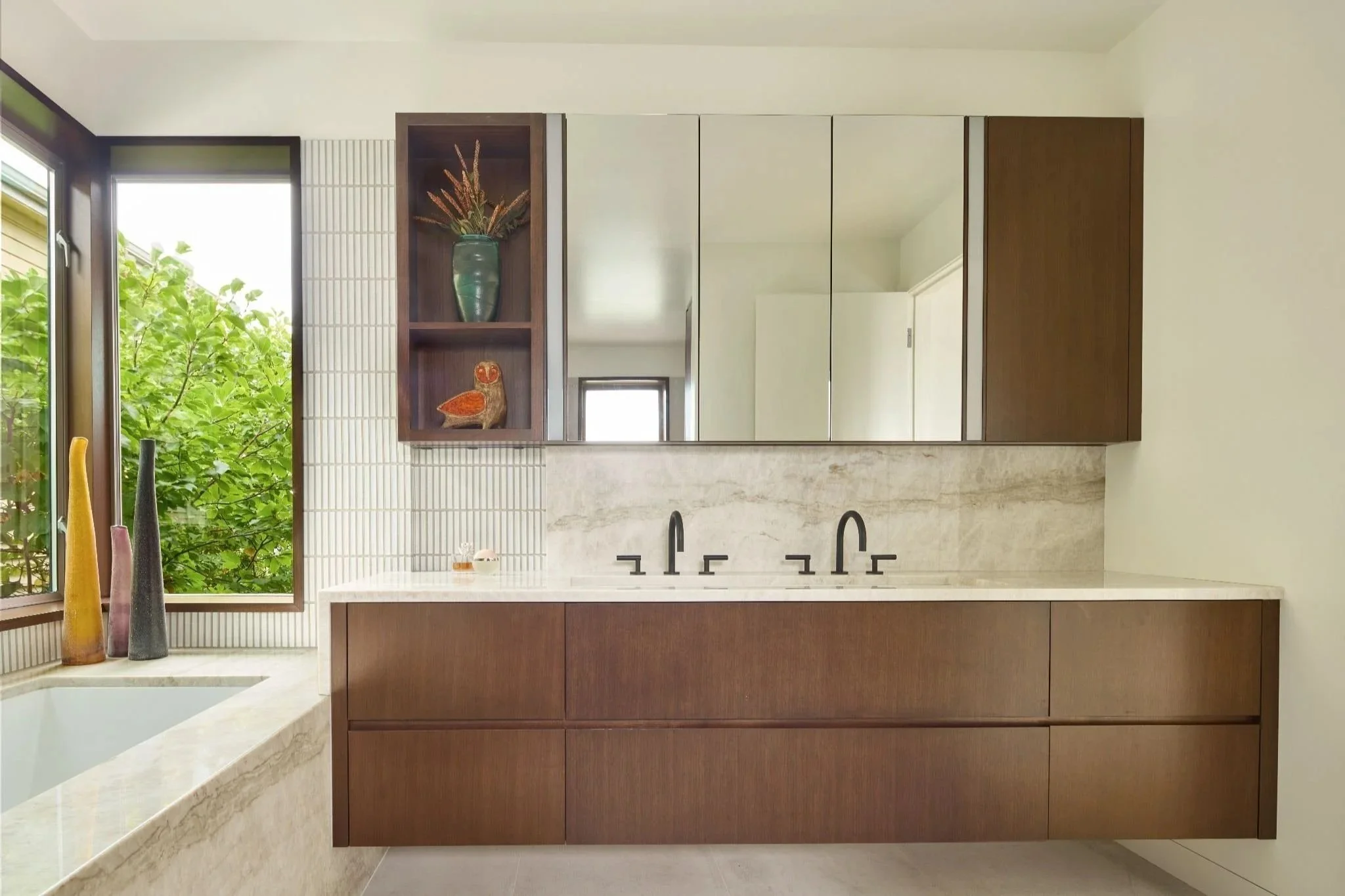 b_Magnolia_Bath_2.jpg