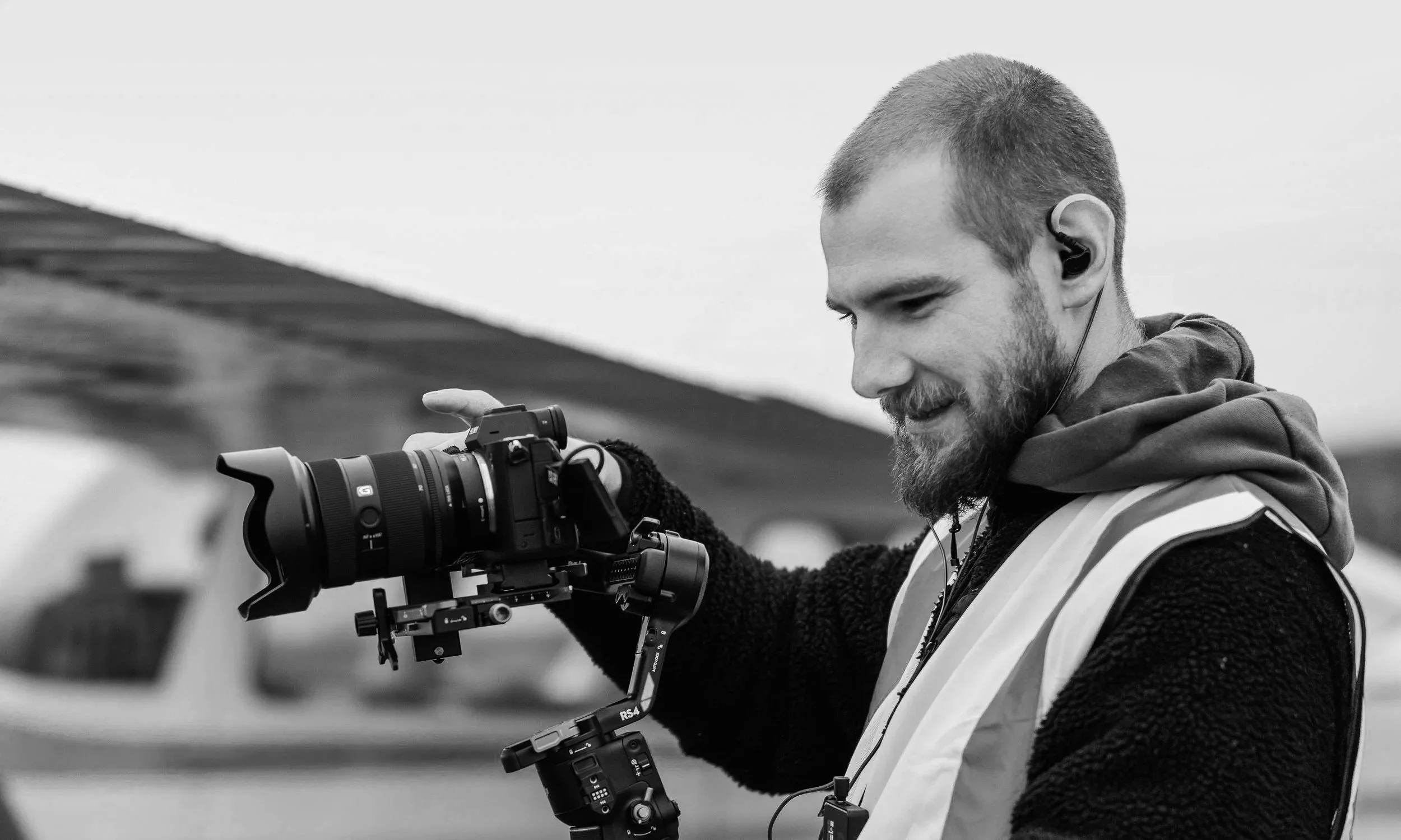 Let’s Talk: Hybrid Shooting - Photo/video