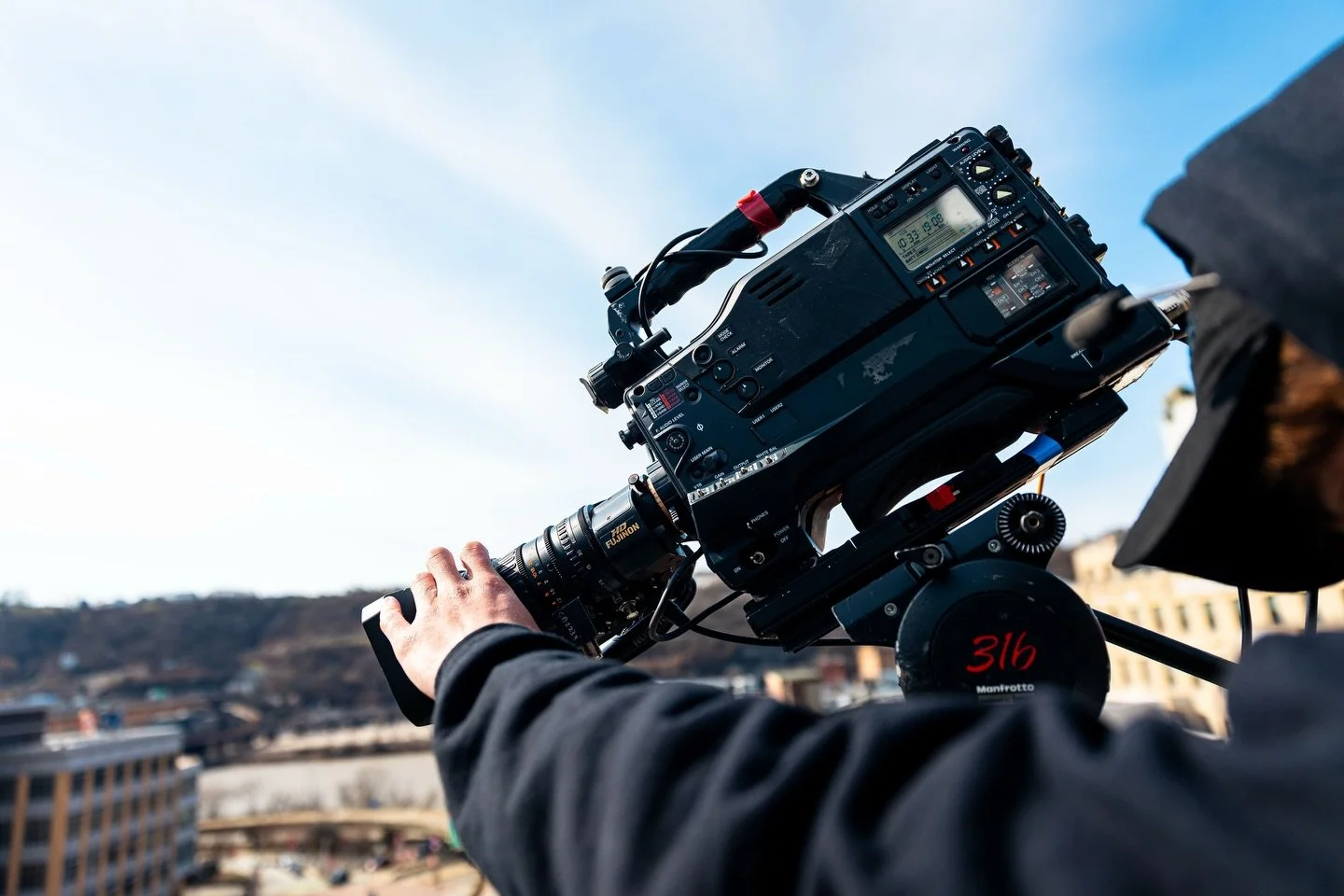 A look behind the broadcast of the Pittsburgh St. Patrick&rsquo;s Day Parade 🍀

To capture the iconic parade, our crew spread out across the city&mdash;on rooftops, on stage, in the streets, and even in the air.

🎥 Rooftop camera
🚁 Drone coverage

