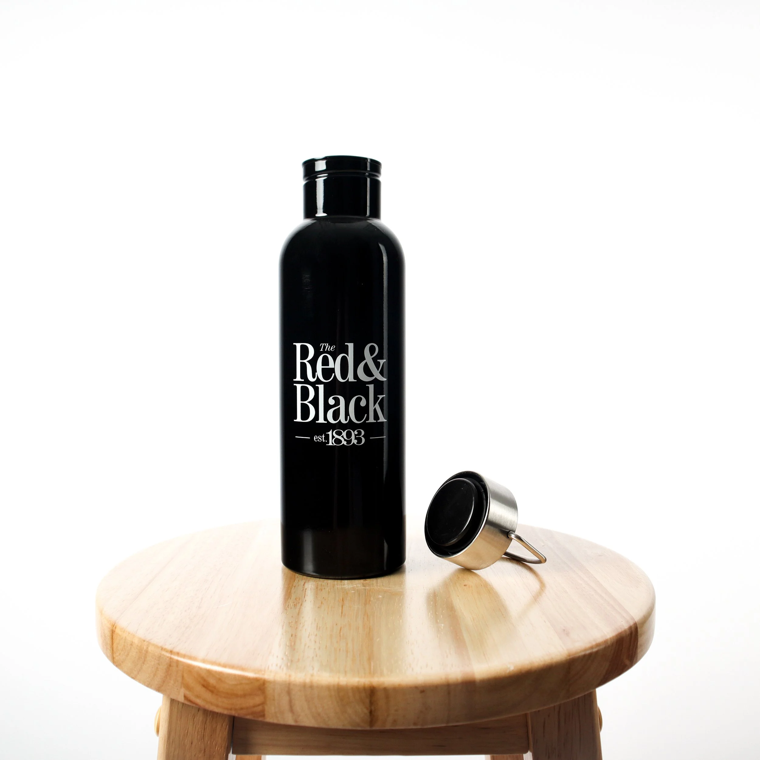 Water bottle - Black 2022_TO-3.jpg