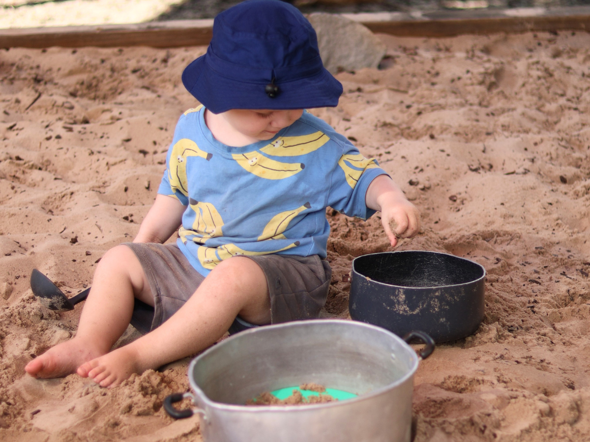 Sandpit outdoor play Taree sensory play