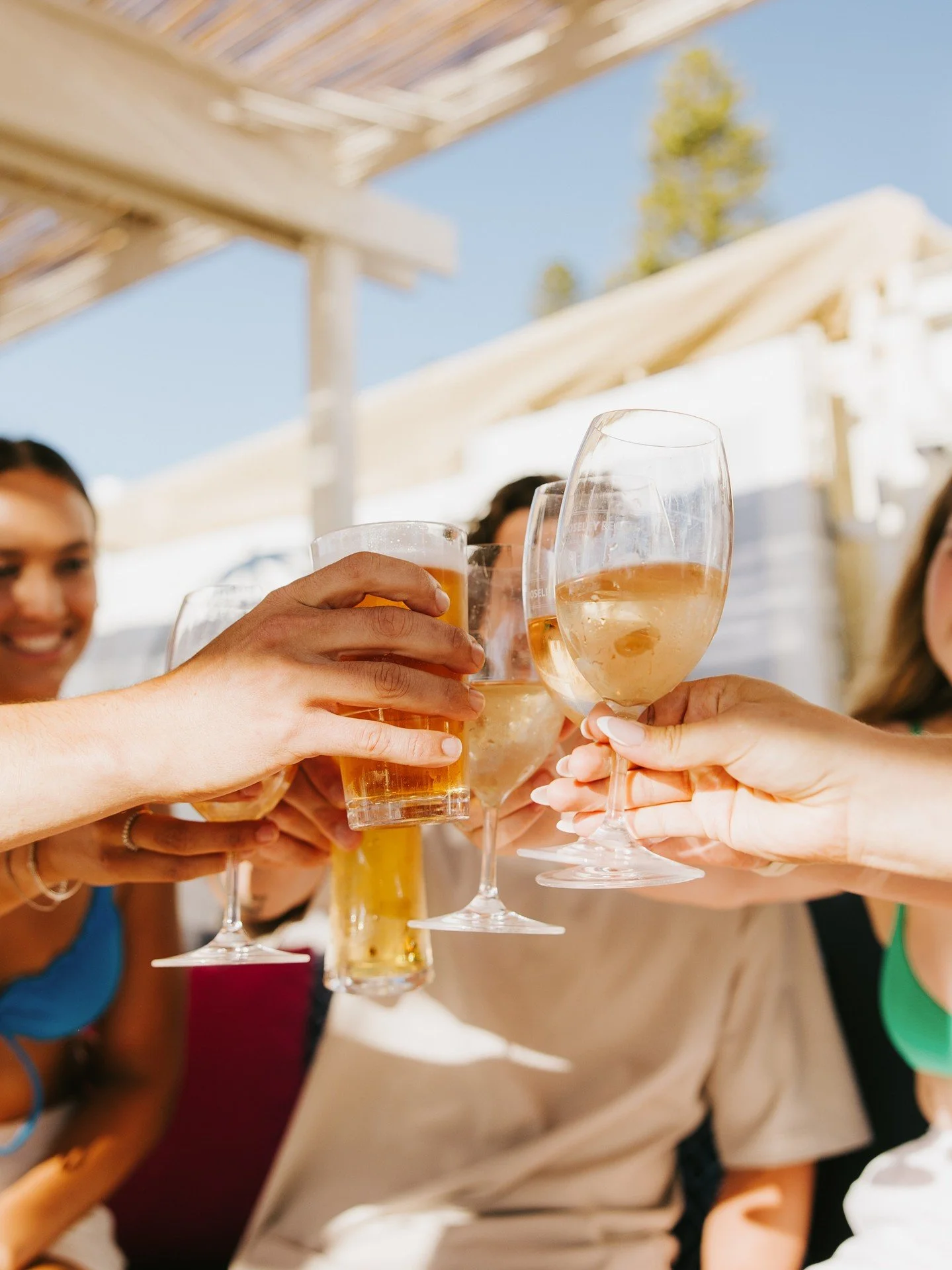 Congrats for making it through the week 🙌 Time to celebrate!

Live music Friday to Sunday | DJ from 5pm | Acoustics from 7pm