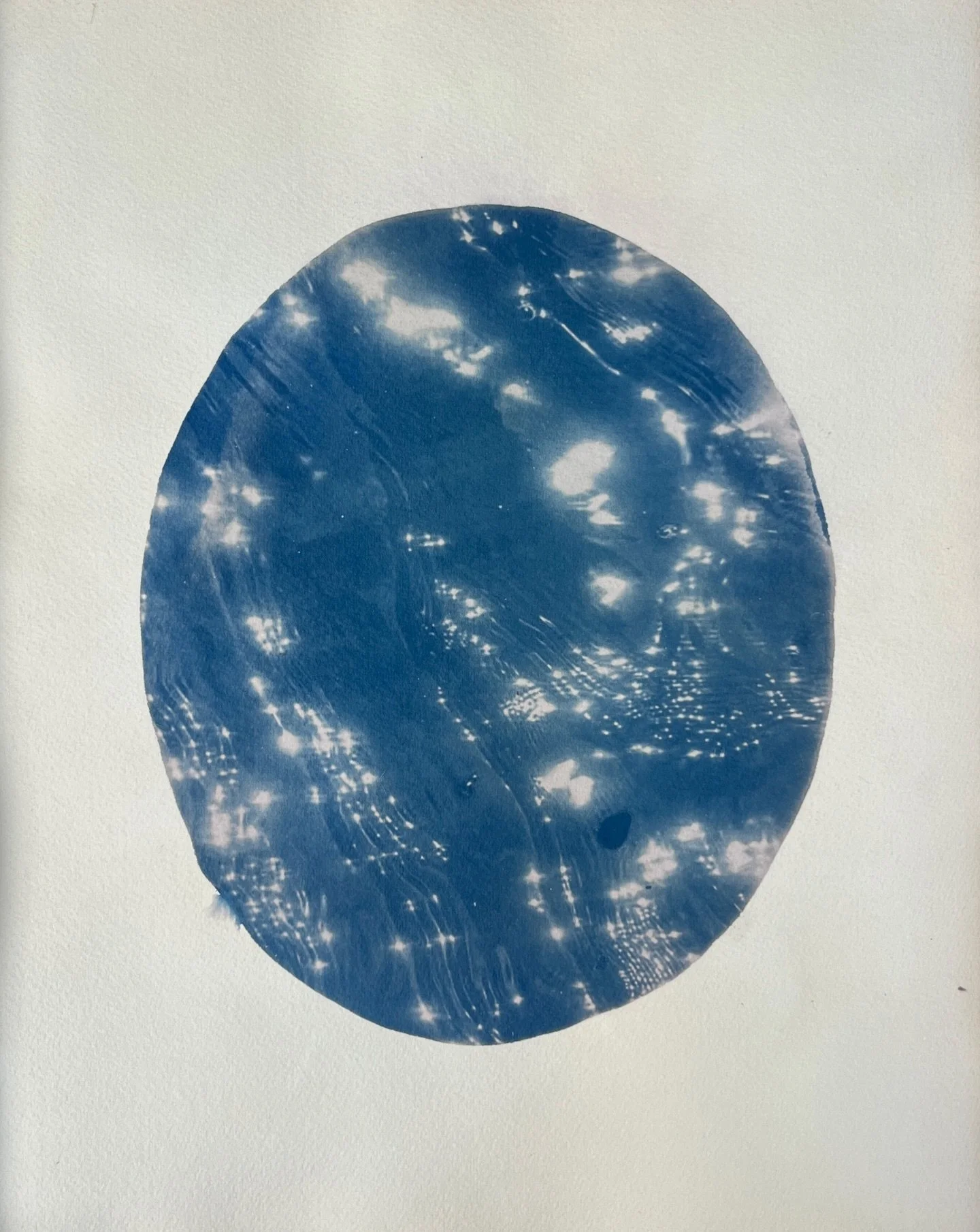 Mirror of the Soul 🪞 
Cyanotype capturing an intimate moment between the sun and the Yuba River 
.
.
.
.
.
#anomiestudio #sydneyperkins #cyanotype #mysticalart #etherealart
