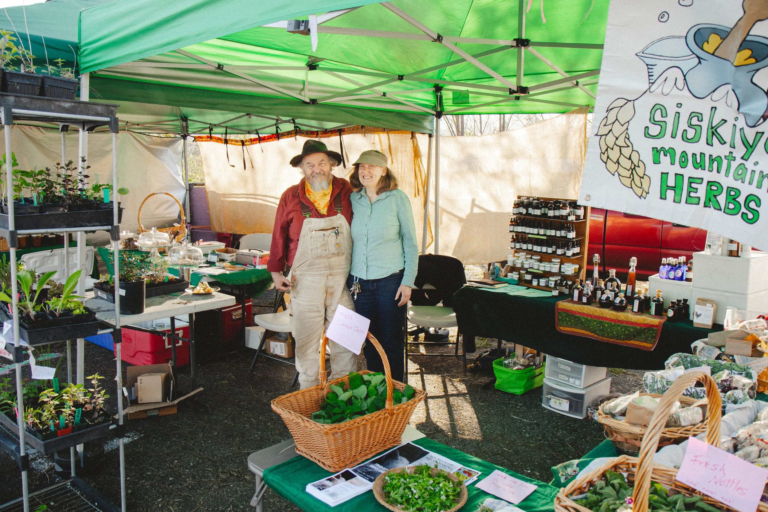 Cave Junction Farmers Market OPEN 