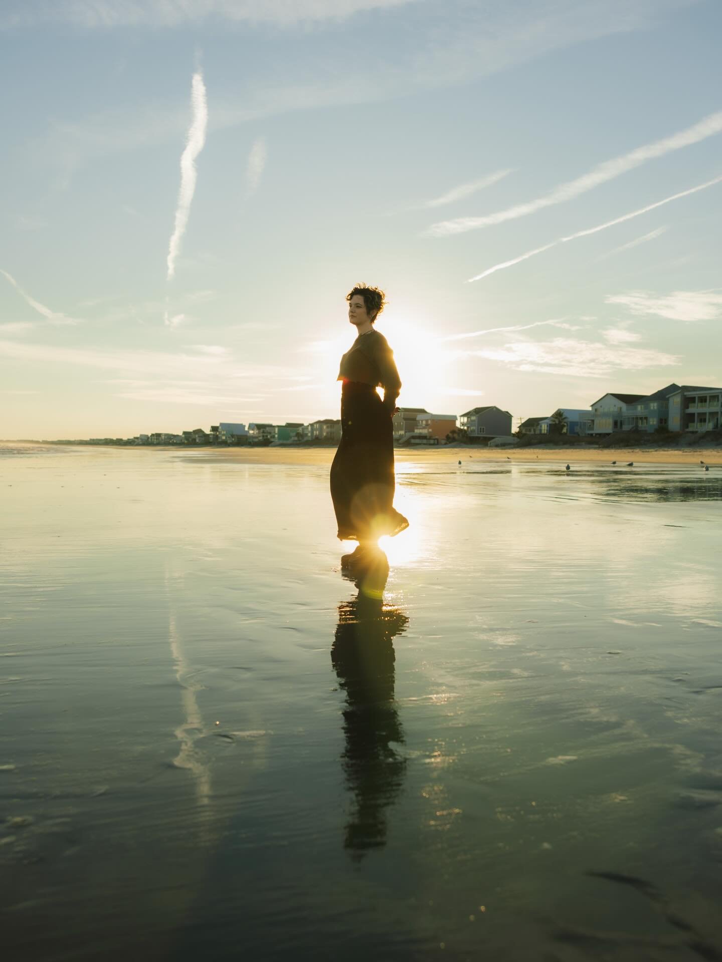One thing I love about portrait sessions is making them unique &amp; authentic for each person. Beach photos don&rsquo;t have to look the same for everyone!! 🌊

.
.
.
myrtle beach #myrtlebeachphotographer south carolina #southcarolinaphotographer  f