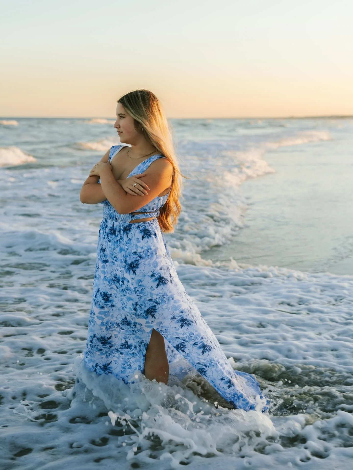 It&rsquo;s officially graduation season!! 🥳 The best time of year imo 🙂&zwj;↕️ I&rsquo;m so so grateful and excited to say that I am almost fully booked up for the Spring! 

✨CCU &amp; CofC GRADS: I have 1 weekend date left before graduation!!

✨Hi