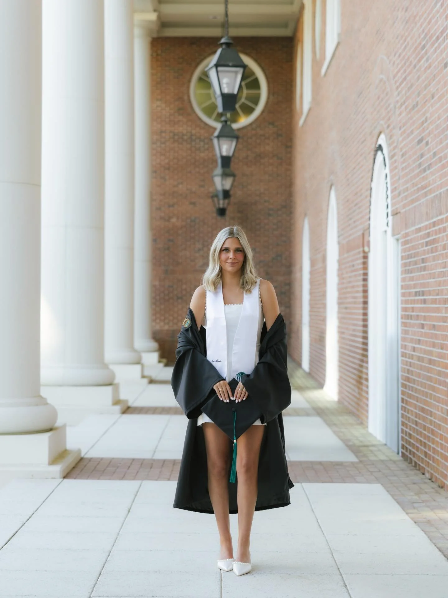 Sydney&rsquo;s @ccuchanticleers grad session was too perfect, I don&rsquo;t even know where to start sharing 🤩 I&rsquo;ve known Sydney since middle school &amp; now she&rsquo;s a college graduate 🥹🫶

.
.
.

#myrtlebeachphotographer #southcarolinap
