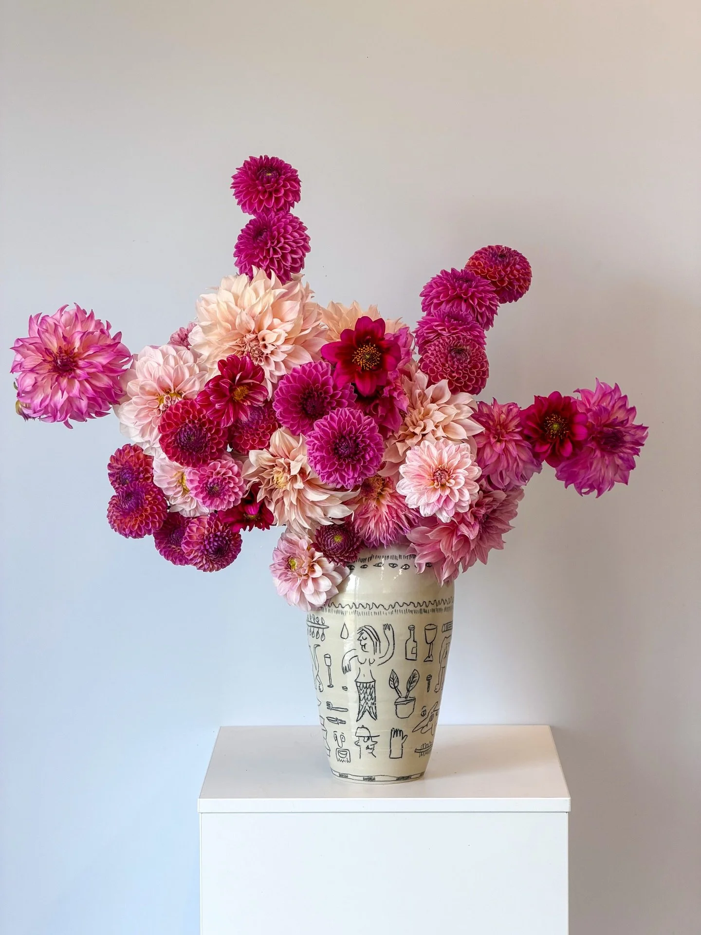 It&rsquo;s all about THE VASE 💗 @andrewj.steel