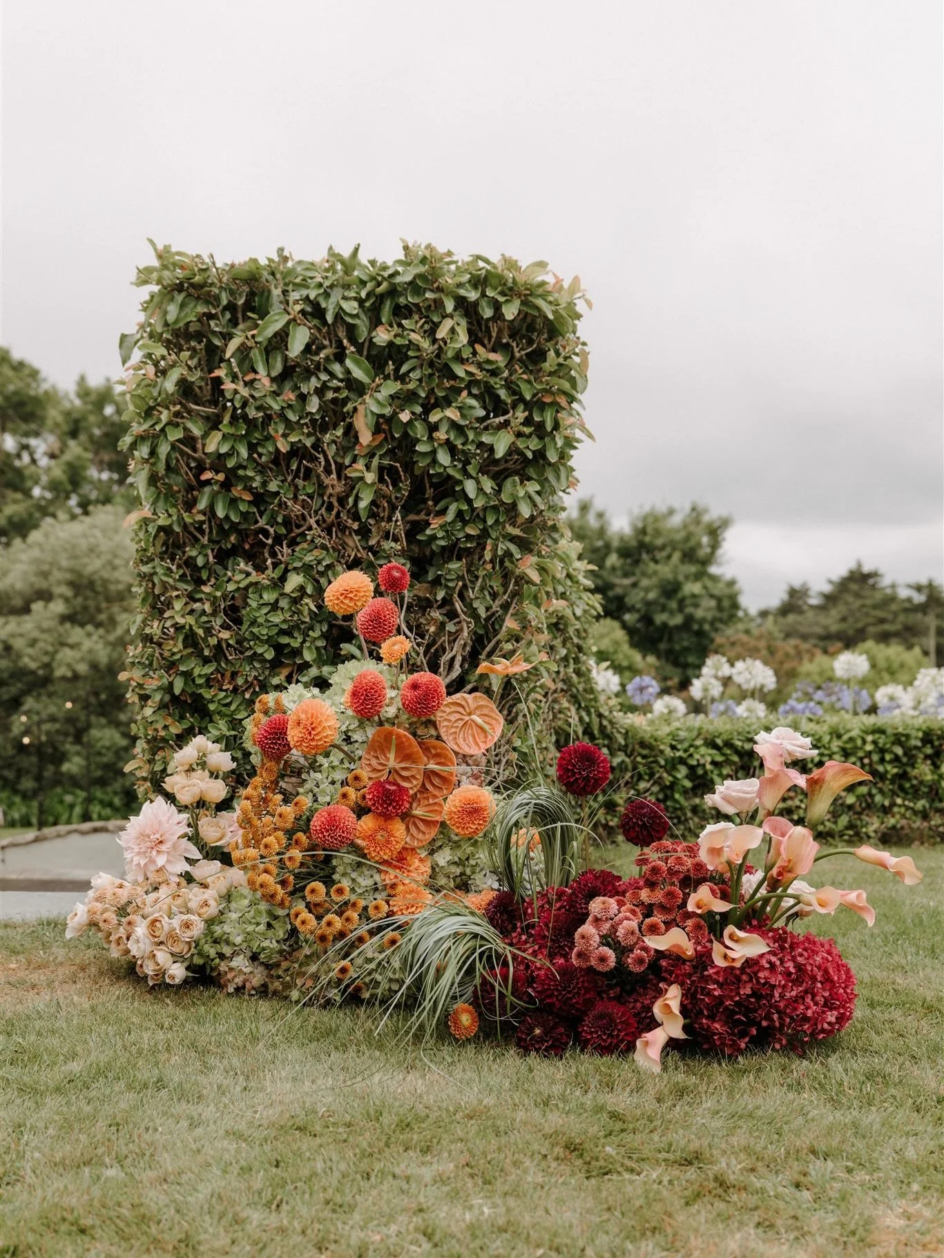 From &ldquo;I do&rdquo; to dessert ! 

Too beautiful for just the ceremony, these blooms stayed on to celebrate with C&amp;S &hearts;️

@jesseandjessieweddings 
@kotare.estate 
@flockevents 
@mitziandtwinn