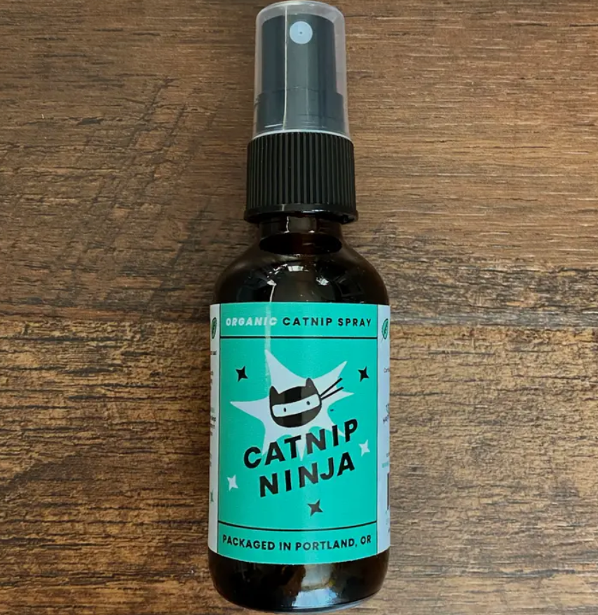 Catnip Ninja: Organic Catnip Spray, 2 oz Glass Bottle — Feline Felons Cat  Cafe Events