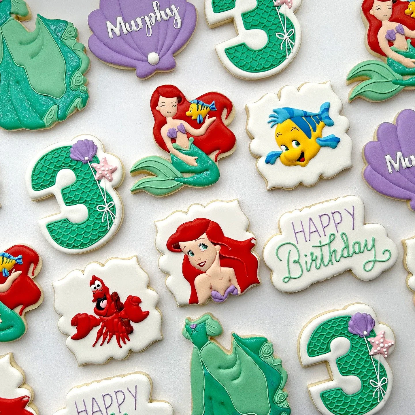 I've done mermaids a few times, and 2023's Live Action Little Mermaid was a popular request, but this was the first time I was asked to do the animated version.

I was THRILLED! It was something I had always planned to do on my own, but it's always n