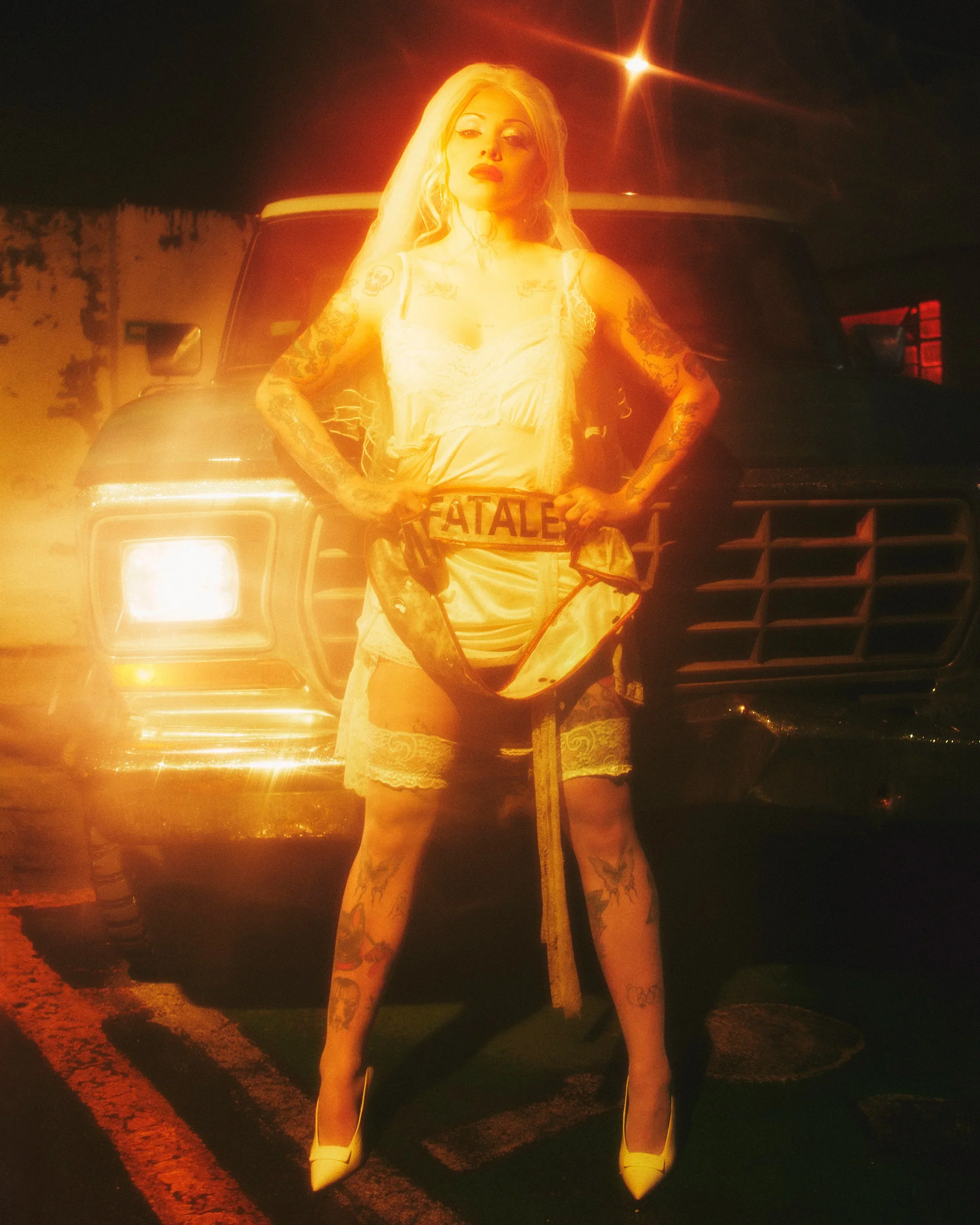 19+-+Mon+Laferte+-+FF2+-+Neil+Krug.jpg.webp