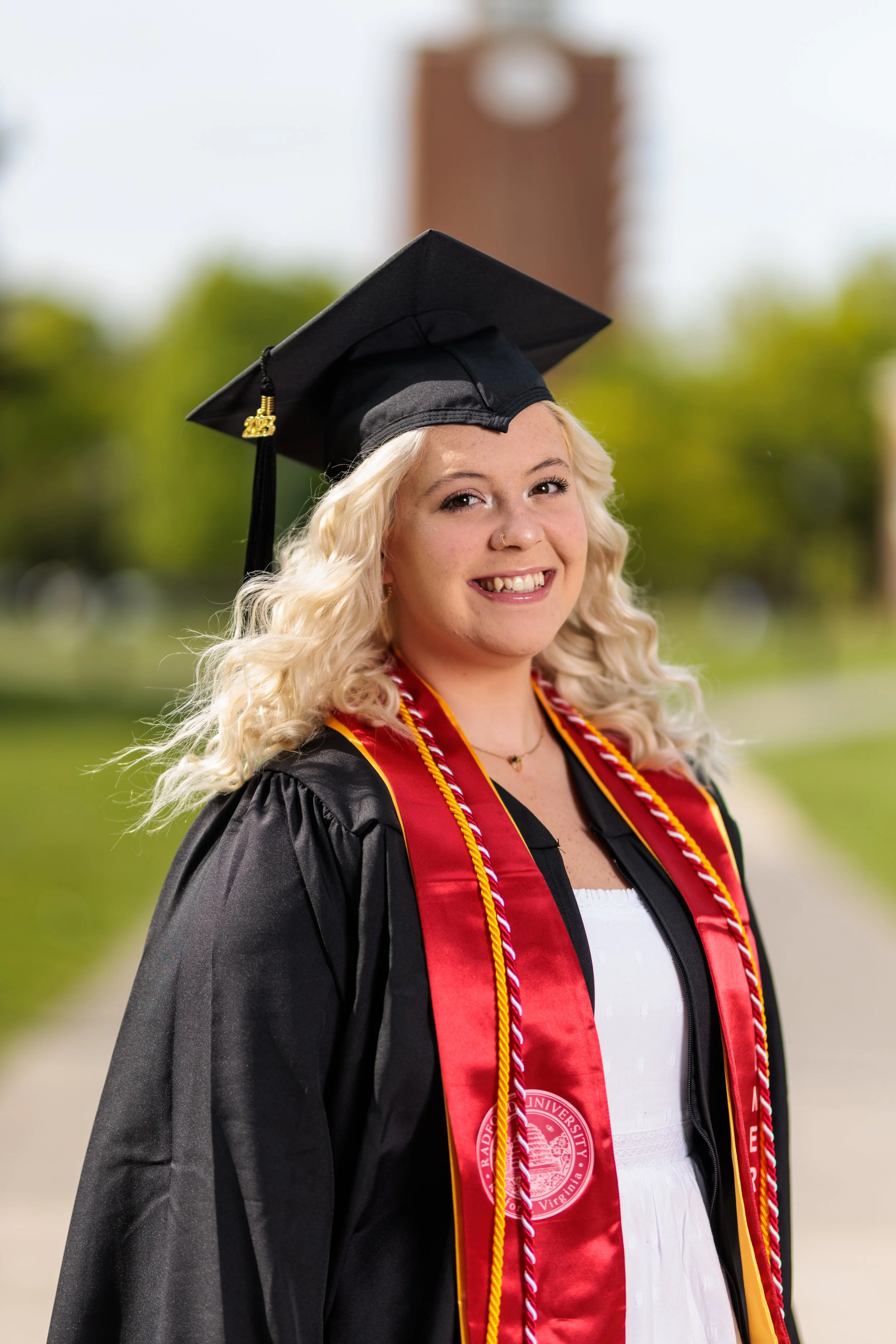Alyson Carneal Graduation Web_20230429_003.jpg