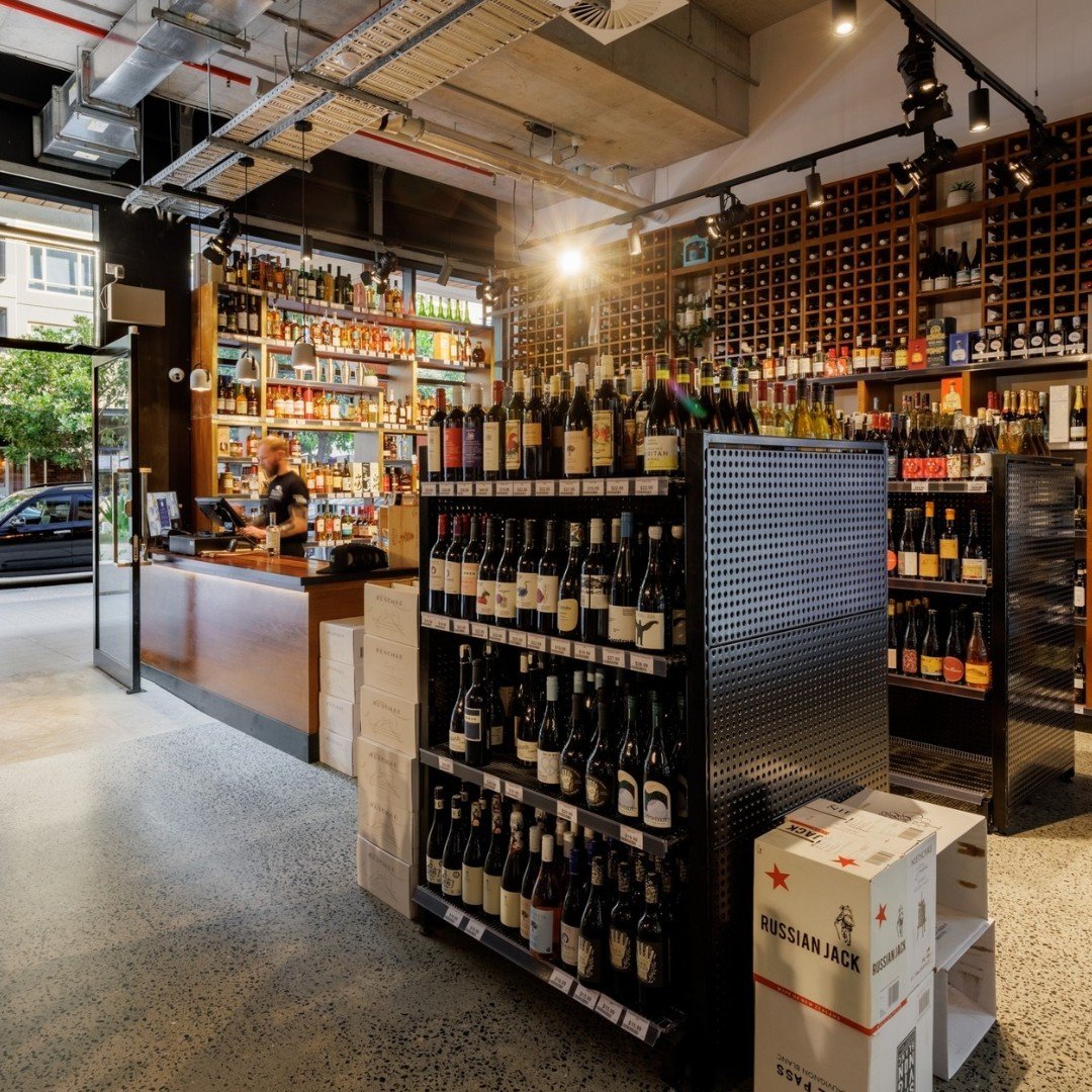 From boutique spirits to local craft brews and fine wines, your Black Sheep Bottle Shop has something for every taste 🤩 

Come on in and discover our range for yourself ✨