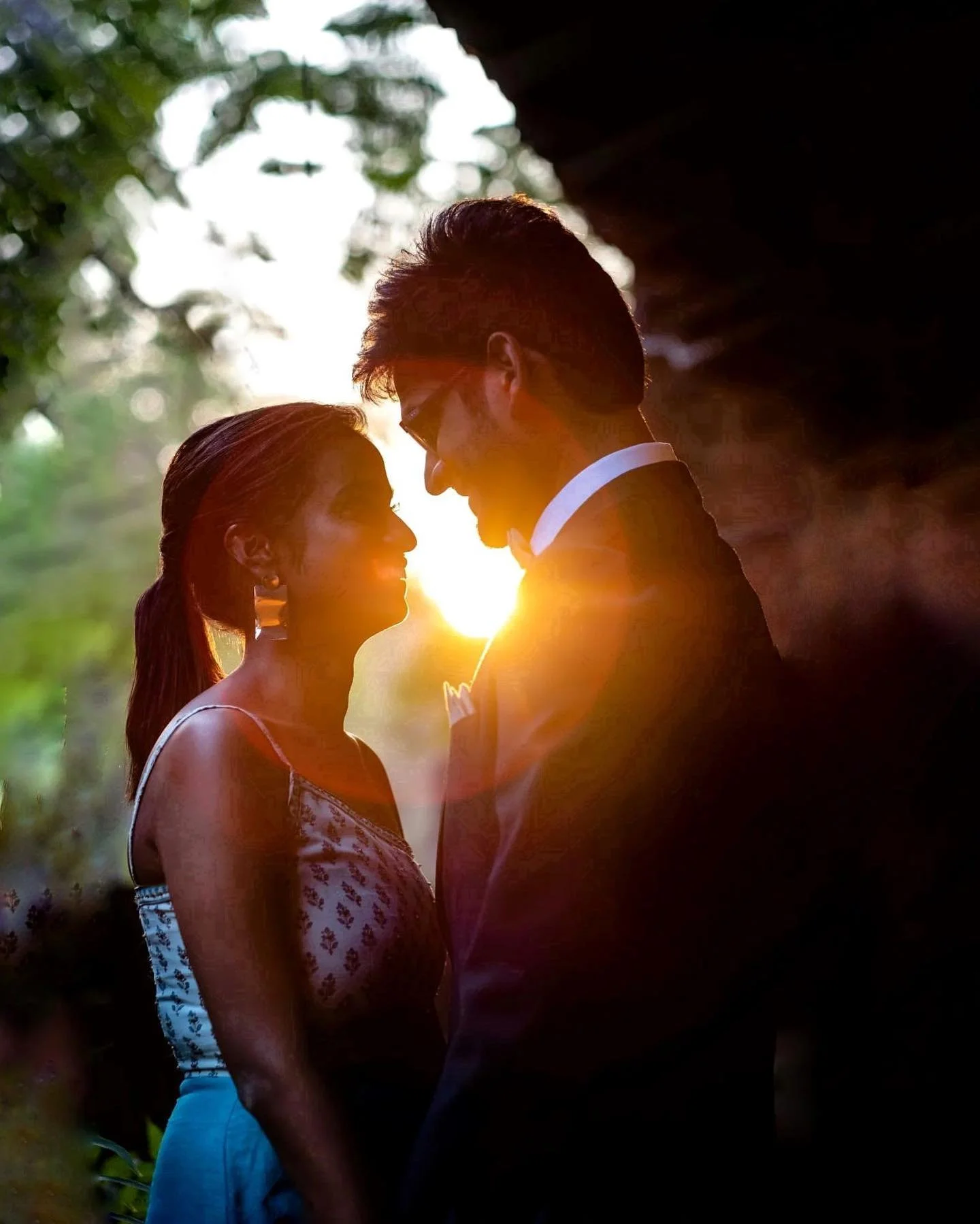 Sooraj &amp; Sharanyah
.
.
.
#lovemesomesun 
#artistsoninstagram #coupleportraiture
#candidweddingphotography
#creativeweddingphotography
#weddingphotography #weddingphotographer
#indianwedding #bigfatindianwedding
#weddinginspiration #indian_wedding