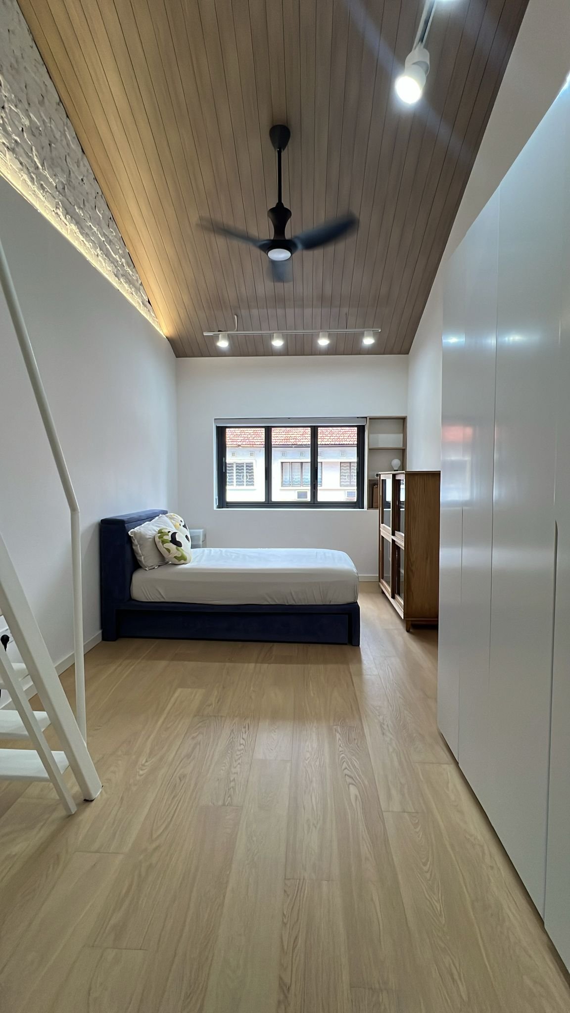 WhatsApp Image 2025-04-11 at 12.58.56.jpeg