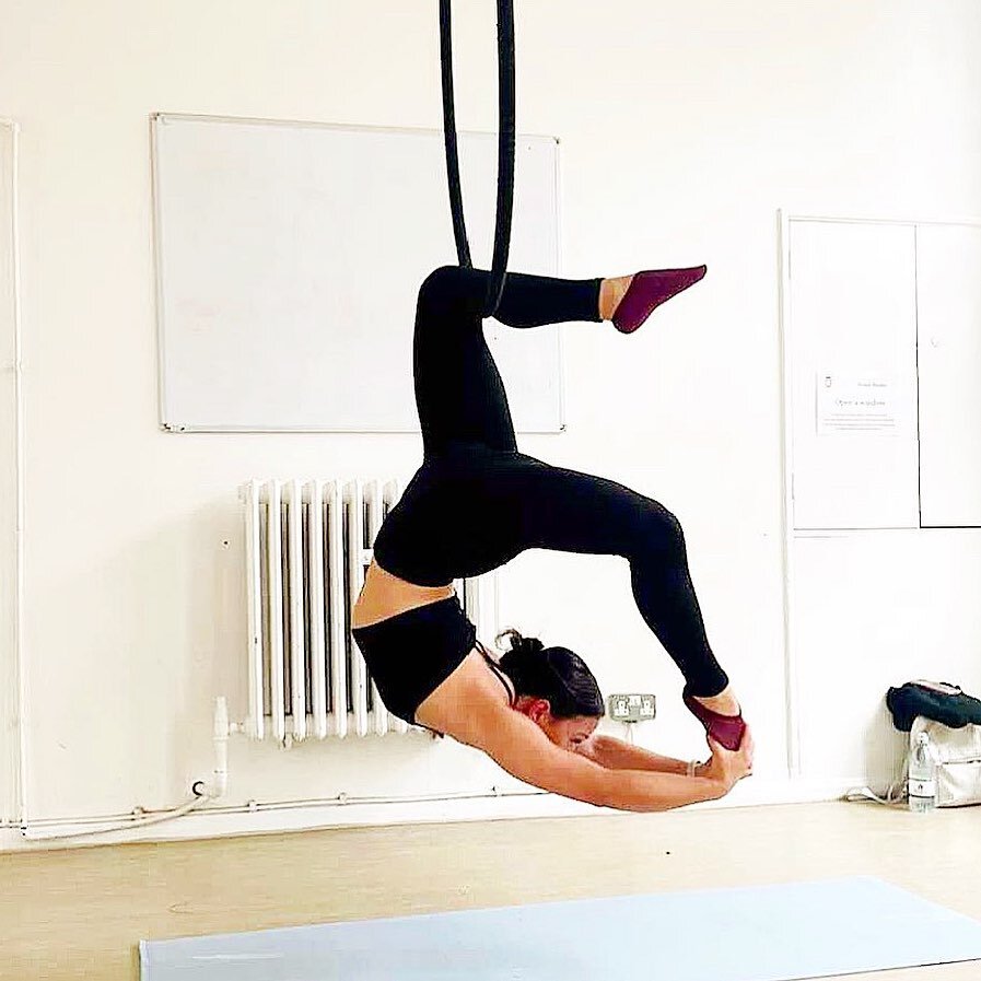 AERIAL HOOP! EVERY TUESDAY AT 7PM AND EVERY SUNDAY AT 11:20AM! 📣📣📣 

Did you know aerial hoop is SO beneficial towards flexibility and strength? Not only that but if you&rsquo;re already doing our pole classes and your inverts need work, these wil