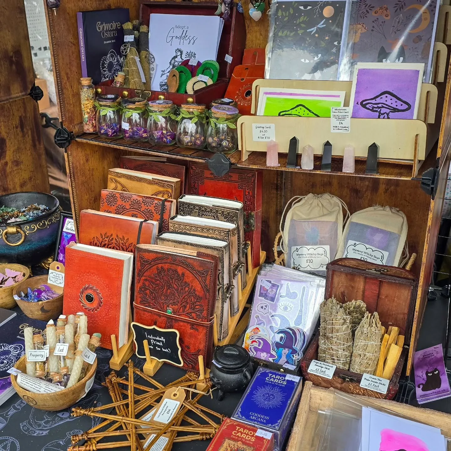 I feel like with every market, my setup looks nicer! Being disabled with no car means I have to pack carefully, but I'm finding more ways to make my table look more ~ witchy ~
#Market #Chorlton #makersmarket #Market #cholrtonmakersmarket #art #arti