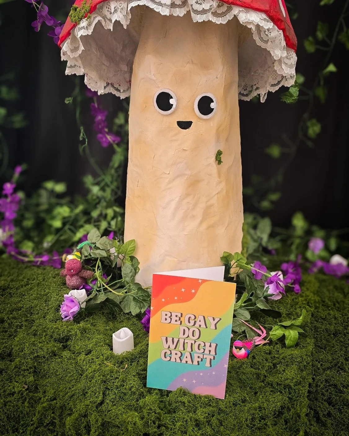 Send a magical surprise with our enchanting greeting cards! 🍄🌿