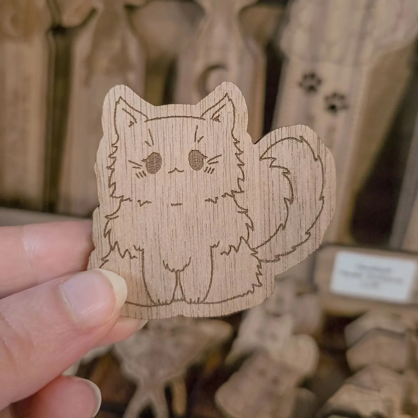 Add a lil magic to your kitchen with handmade sustainable fridge magnets! 

#cat #d20 #artist #magnet #handmade