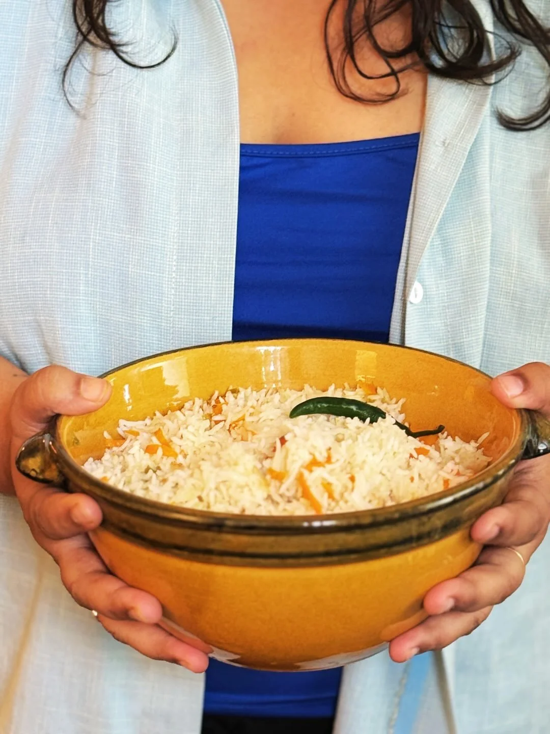 Bengali Pulao and Rosun Methi (Garlic-fenugreek seed) Chicken

Some recipes stay with you not because they&rsquo;re fancy &mdash; but because they remind you of people, of time.

This one&rsquo;s straight from those Barrackpore days.
We were 7 or 8 o