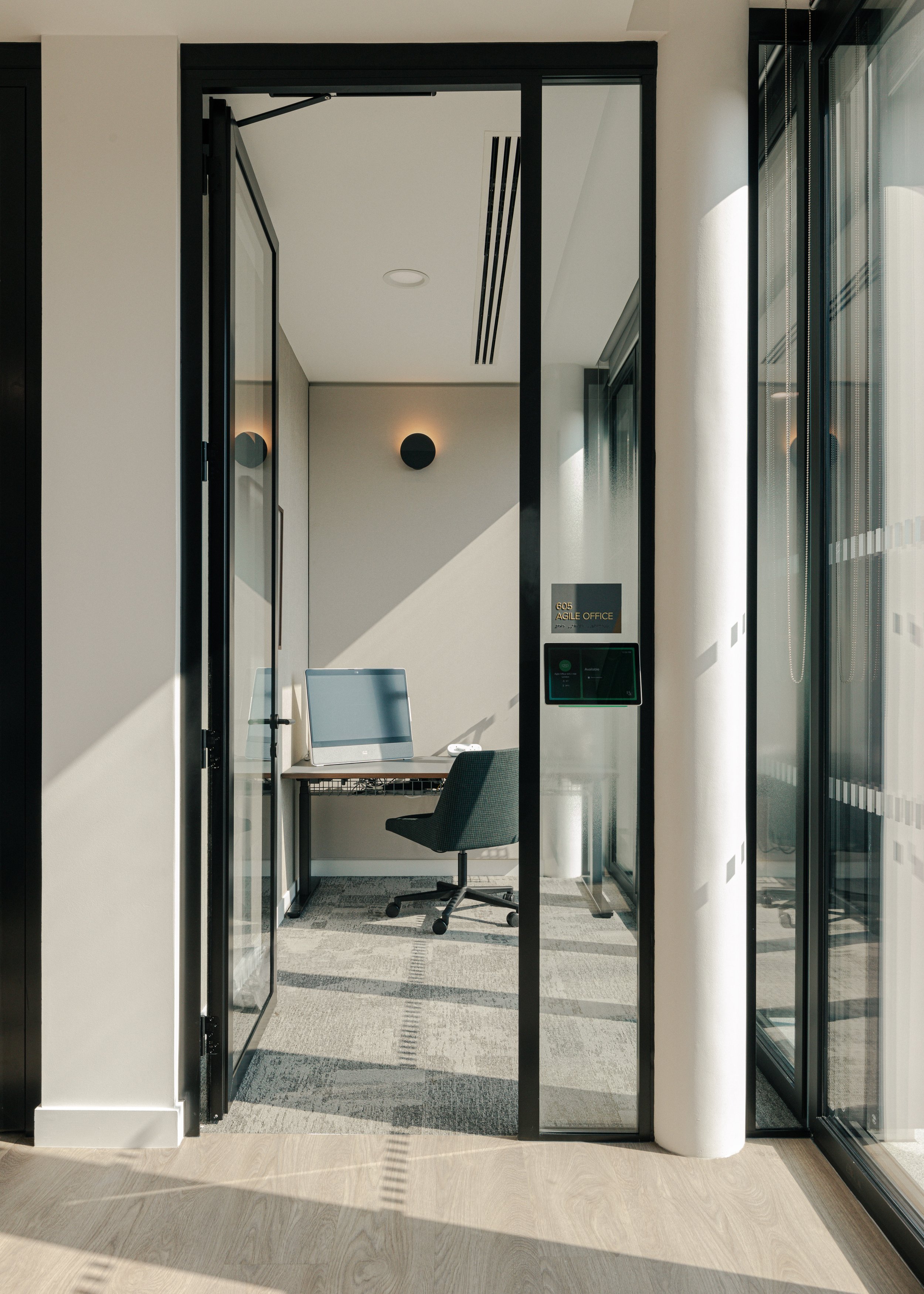 Richmond architecture and interior design firm SMBW's design for a London Investment Bank office.