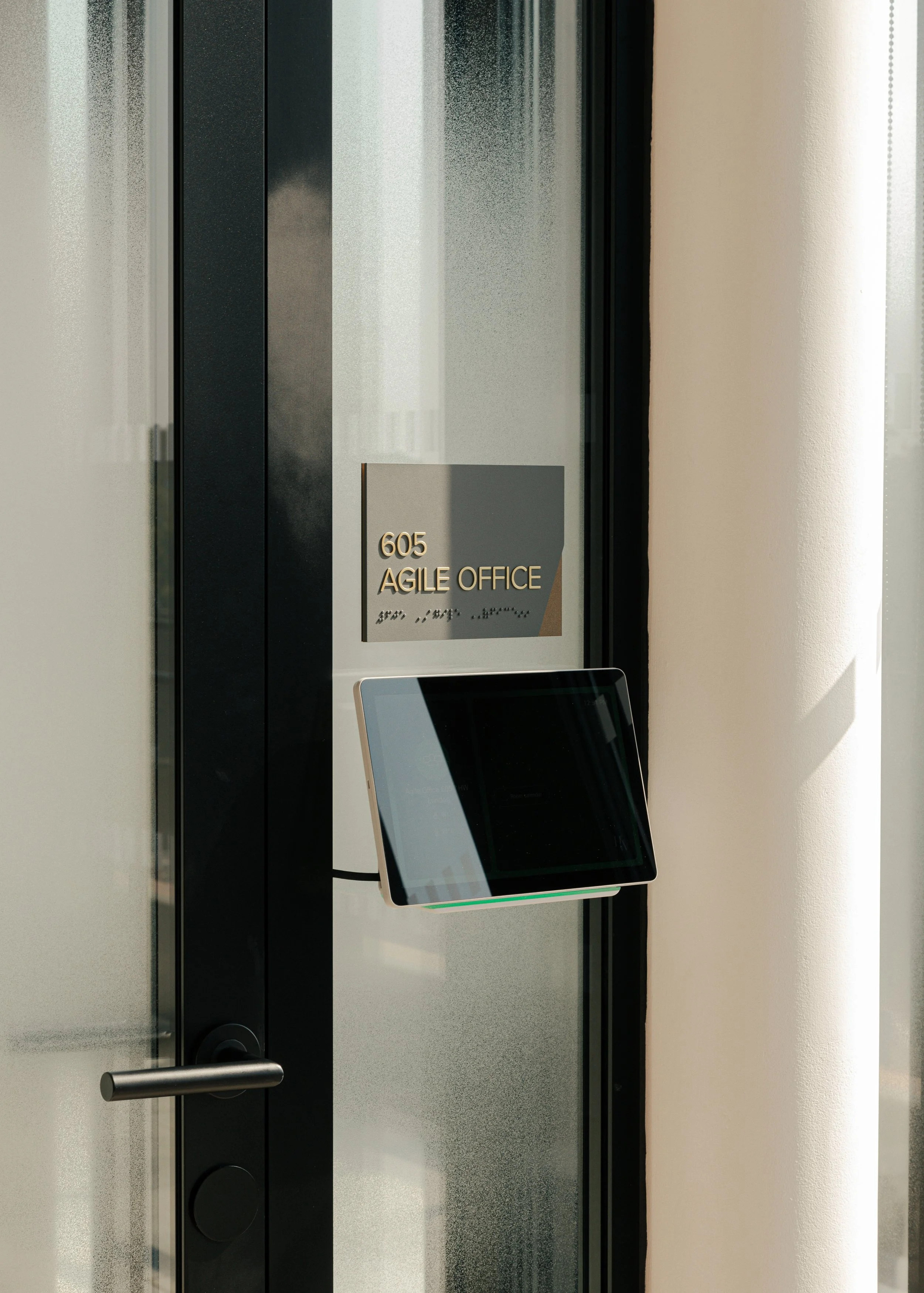 Richmond architecture and interior design firm SMBW's design for a London Investment Bank office.