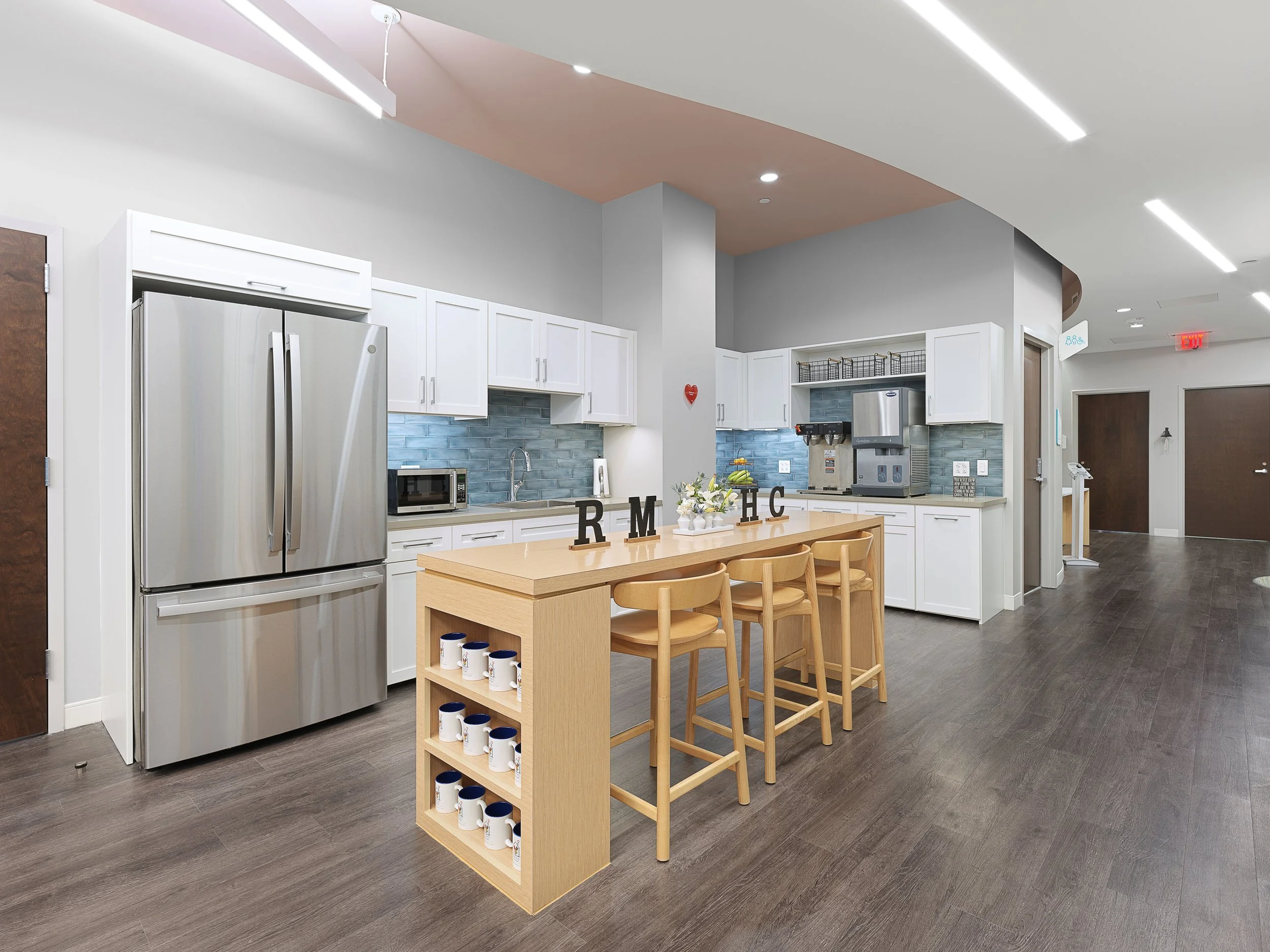 Richmond architecture and interior design firm SMBW's design for Ronald McDonald House Charities of Richmond's In-Hospital Suite