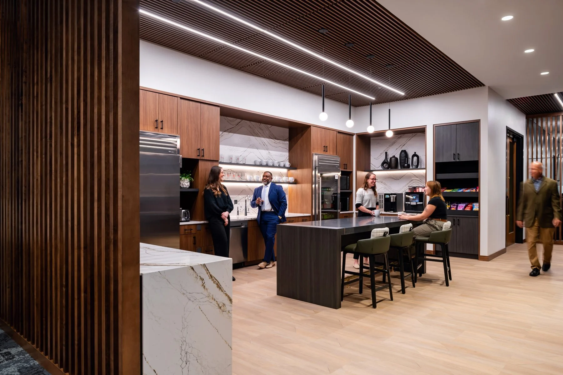 Richmond architecture and interior design firm SMBW's design for an Investment Bank firm.