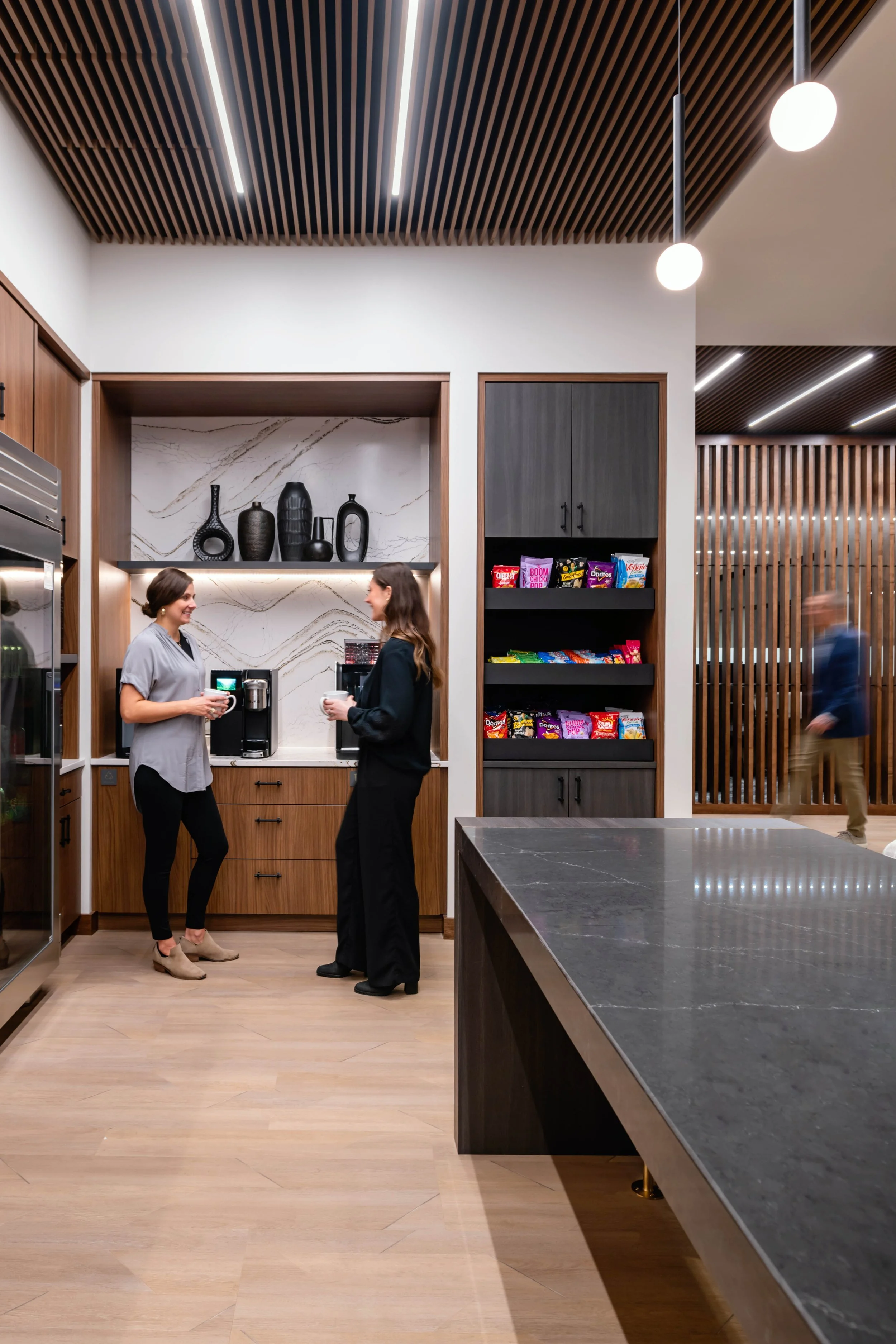 Richmond architecture and interior design firm SMBW's design for an Investment Bank firm.