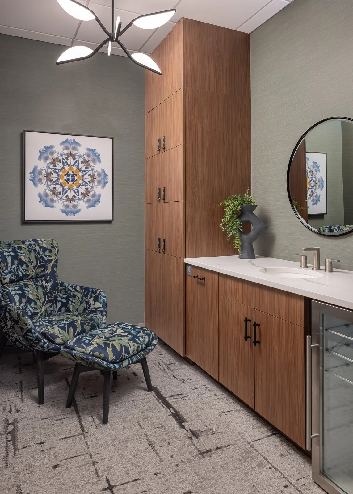 Richmond architecture and interior design firm SMBW's design for an Investment Bank firm.