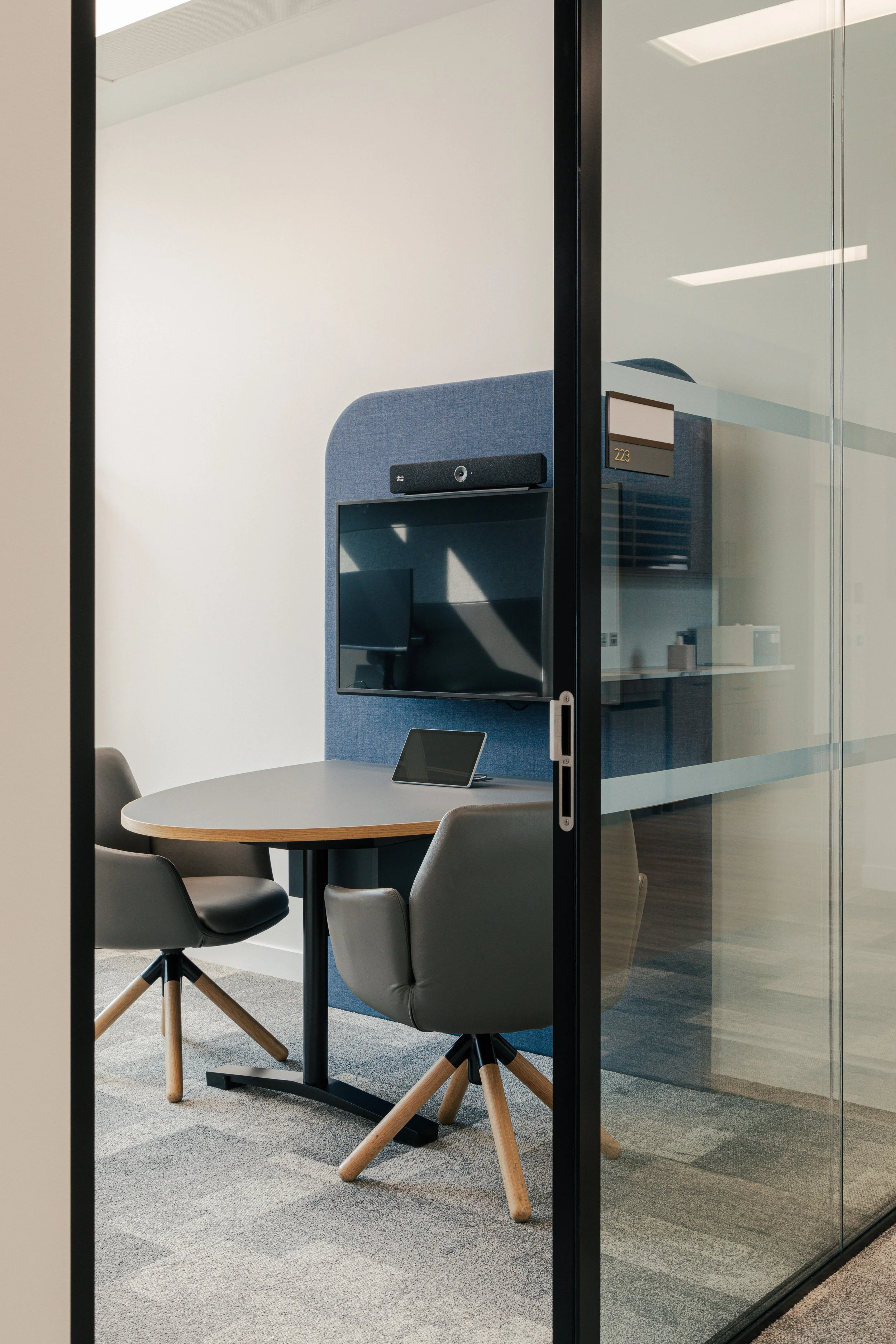 Richmond architecture and interior design firm SMBW's design for a London Investment Bank office.