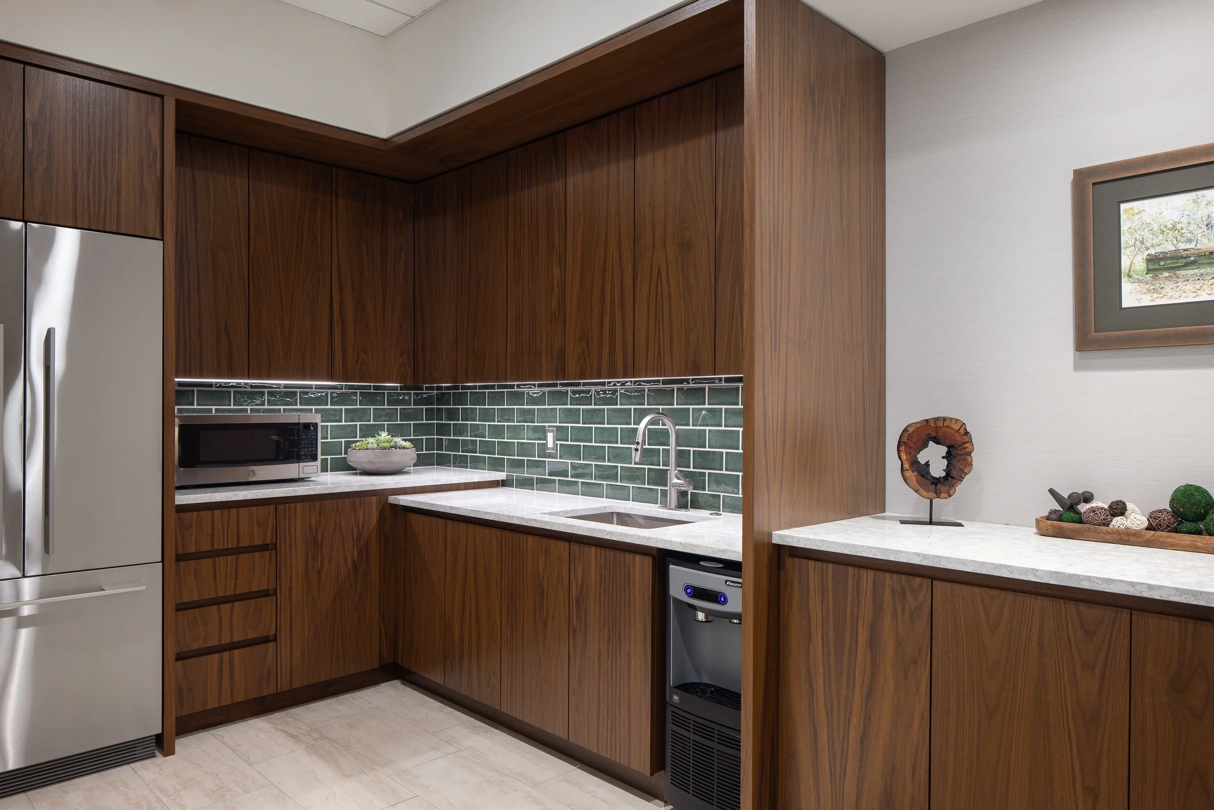 Luck_Stone_Executive_Offices_4.15.2025-1015.jpg