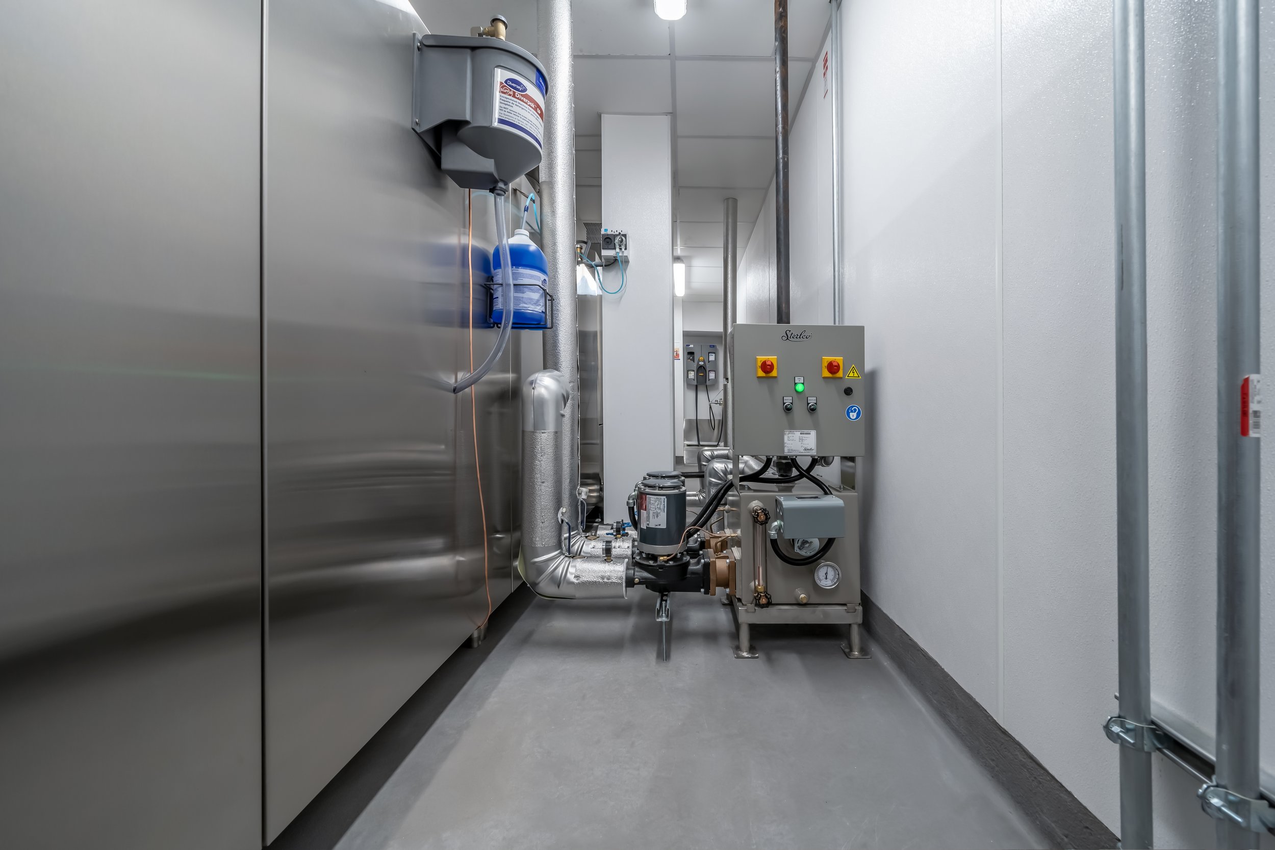 Parrish-McCall_NFRMC_Dishwasher-Room_6149-1.jpg