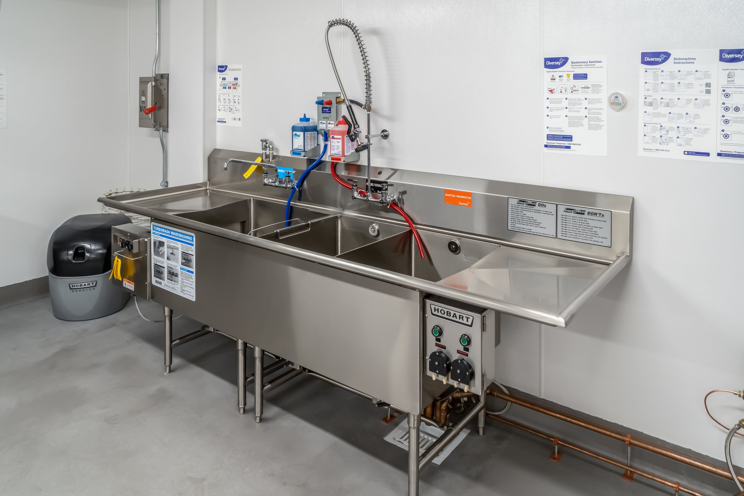 Parrish-McCall_NFRMC_Dishwasher-Room_6282-1.jpg