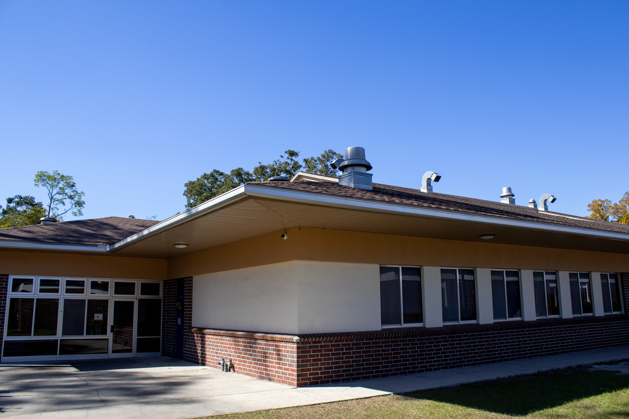 Newberry_High_School_Building_11.png