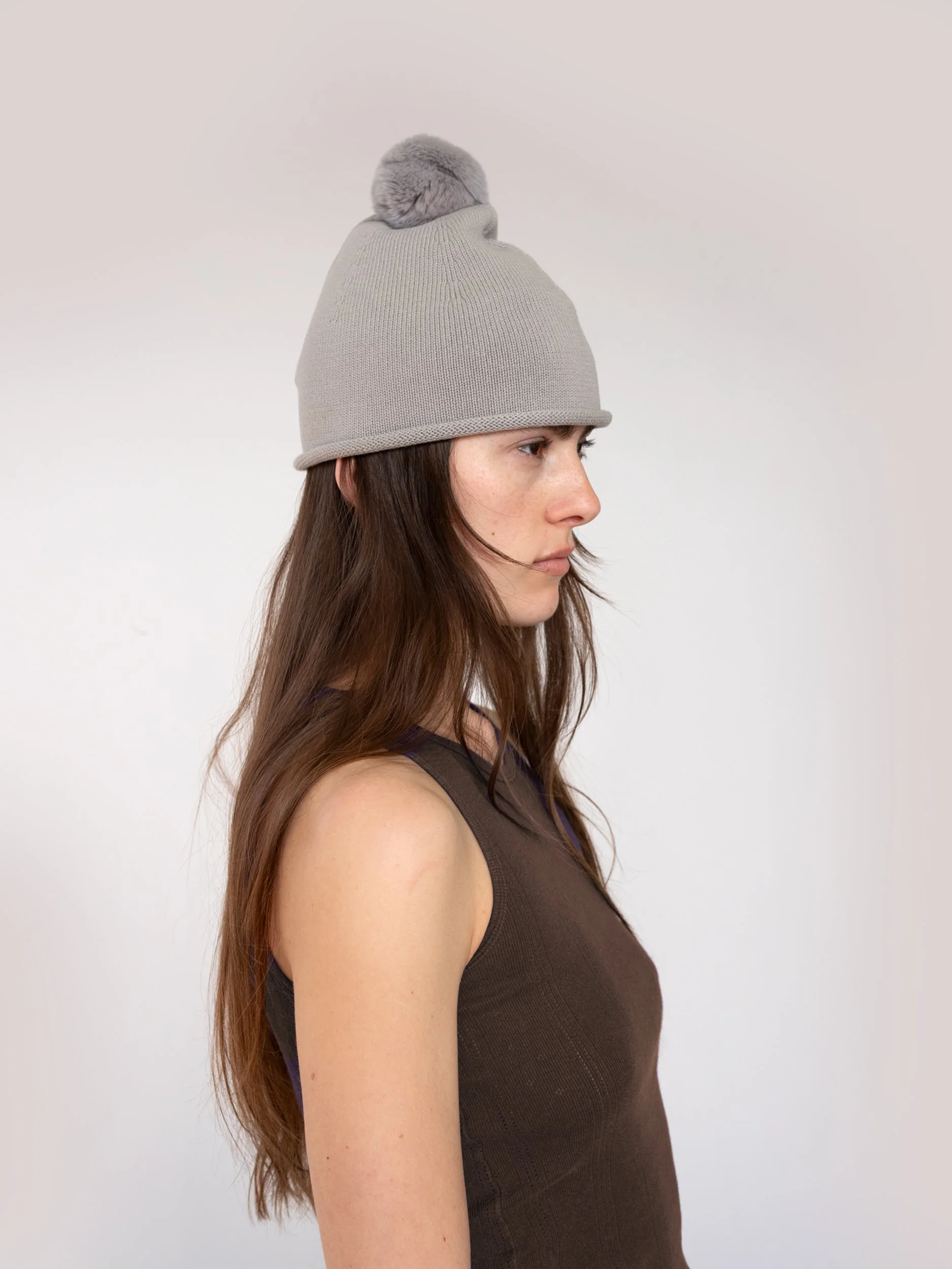 pom pom beanie 1.jpg