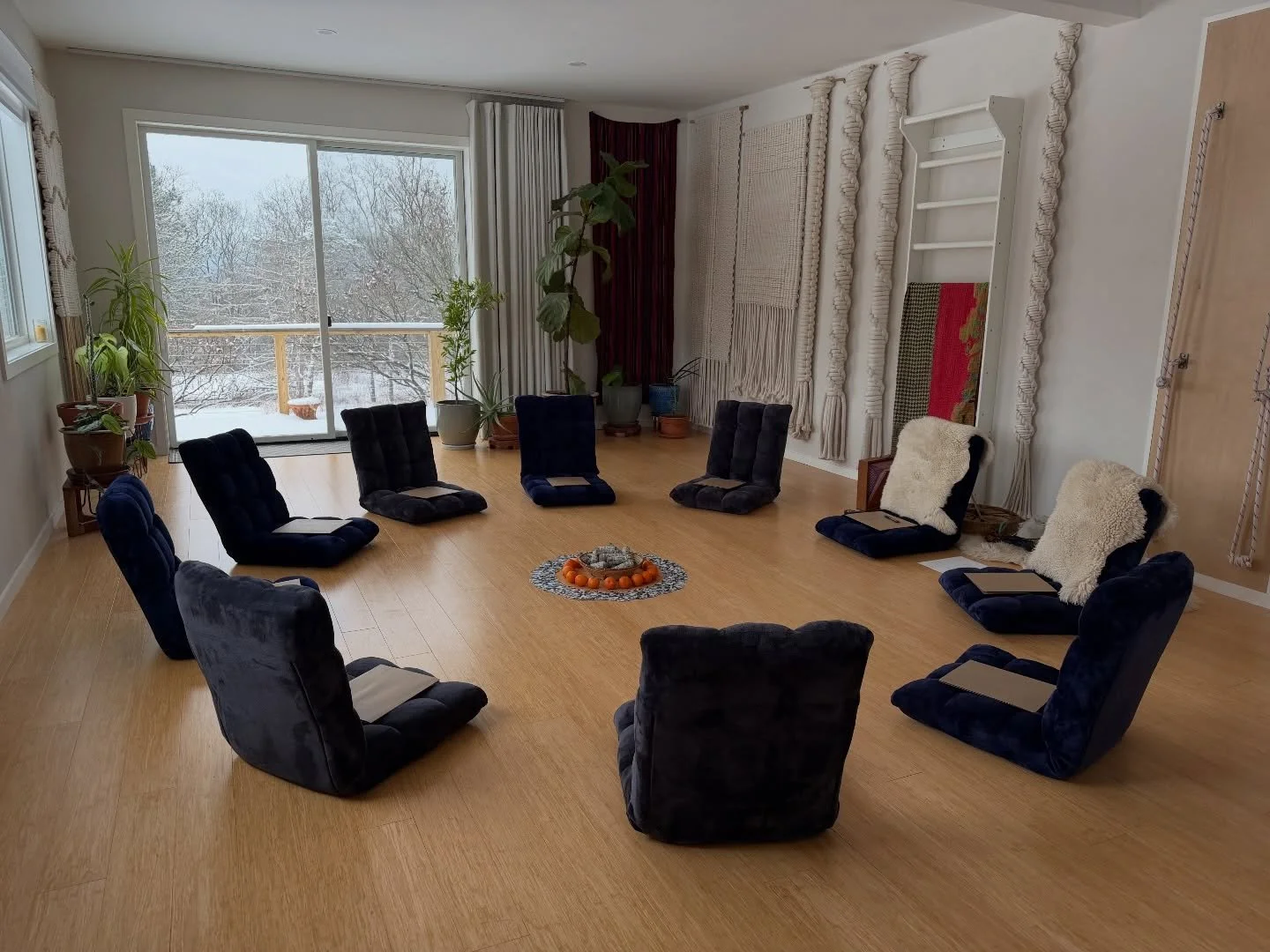 Sound and Nature Creative Arts Therapy has a beautiful space for workshops, group experiences, sound baths and community events. We host CE workshops as well. Stay tuned! #psychedelicassistedtherapy #soundtherapy