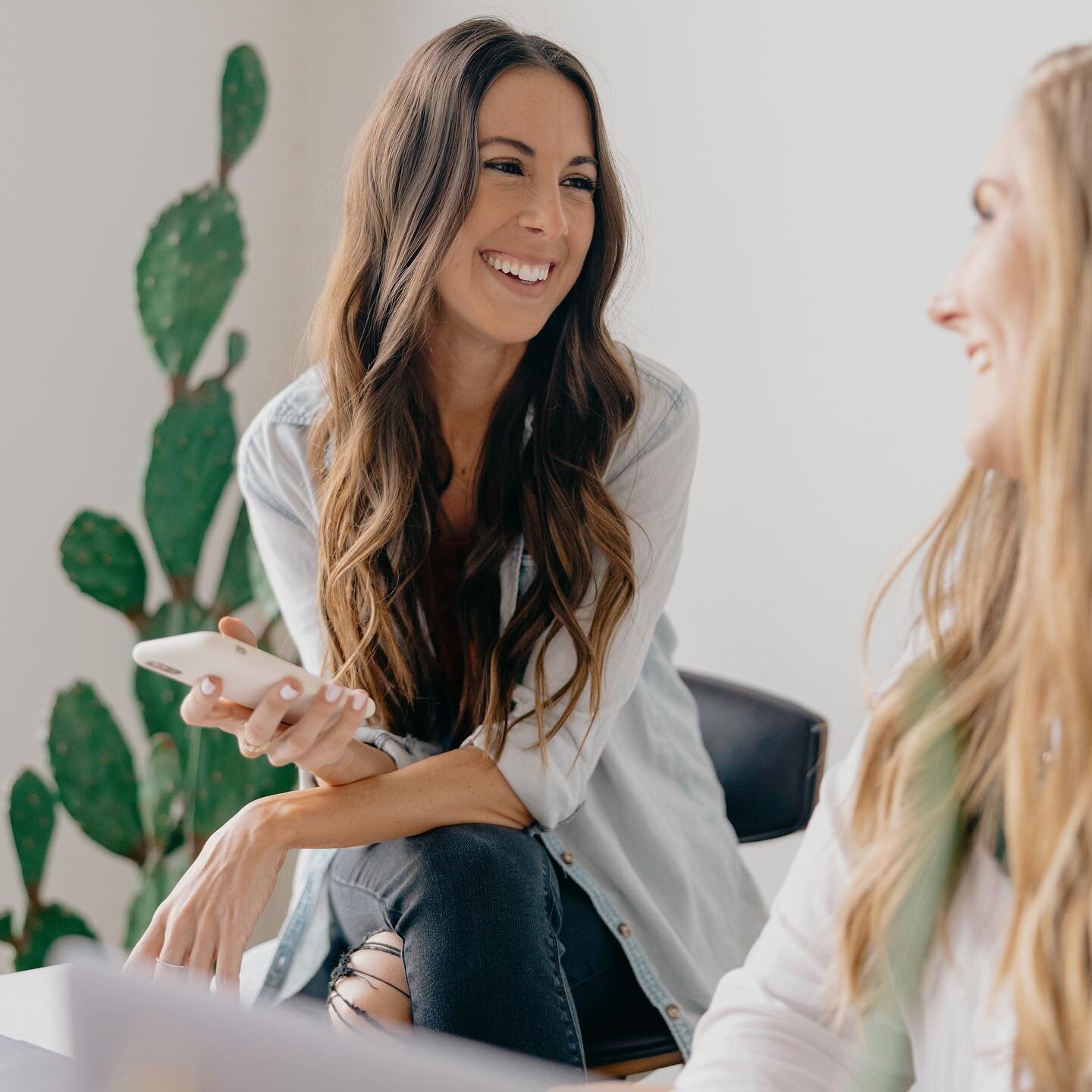 Here&rsquo;s a little fun fact for your Monday&hellip;

Brazos Social Co. started as a side hustle in 2017- 5 years ago today! 🥳🤯🥰

We&rsquo;ve never done an official intro, but the girl in the photo, that&rsquo;s Hannah, the absolute BOSS BABE be
