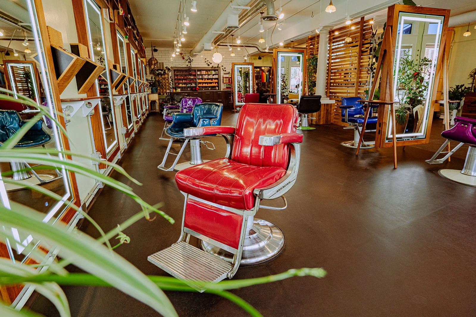 virtue salon interior20220306_0009_websize.jpg