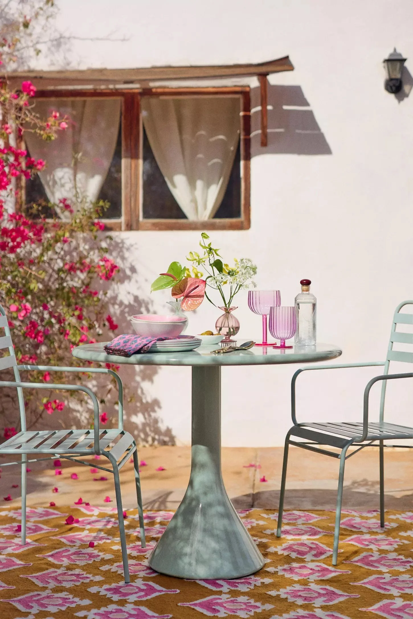 Palm Springs Summer Home — Whimsical Color Meets Mid-Century Cool