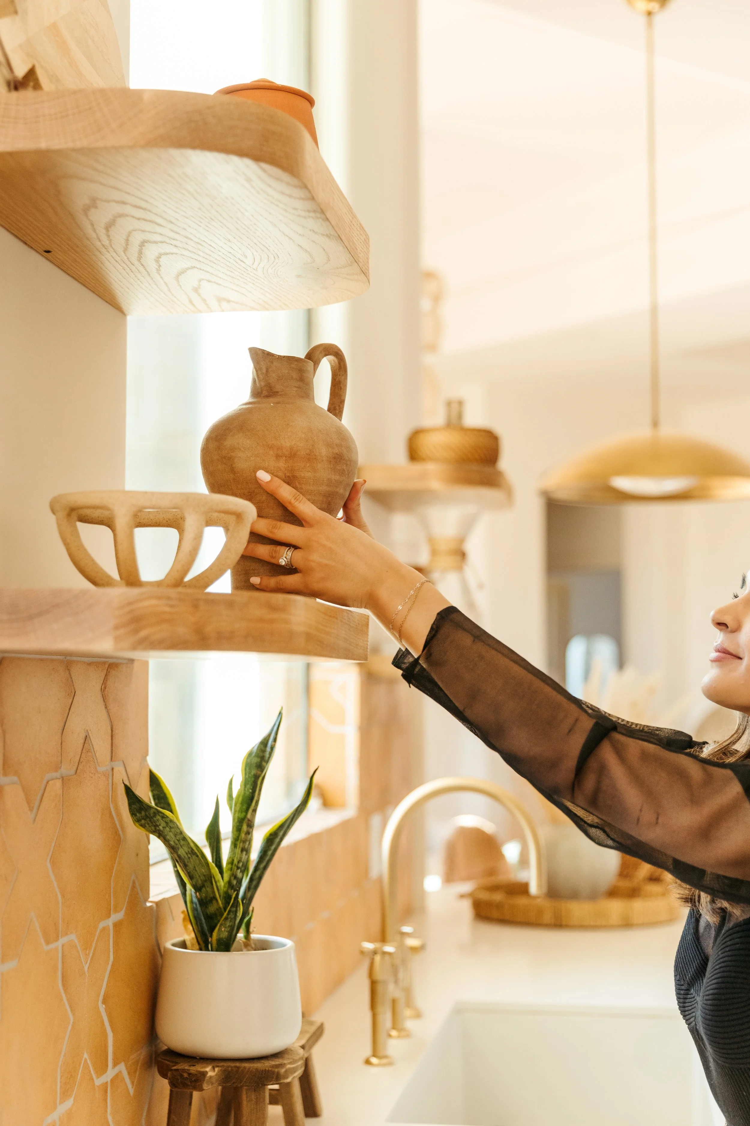How Experienced Interior Designers Help You Spend With Confidence