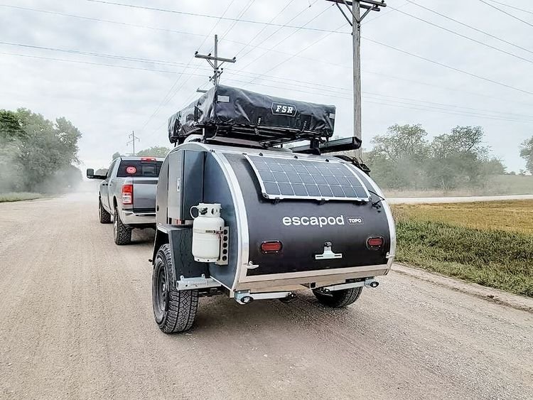 Need a solar panel that can take a beating? Lots of our customers have told us they use them as rock deflectors for grid roads and the panels are still working after years of abuse.

#mooreexpo #lightleafsolar #solarenergy #solarpowered #offroadtrail
