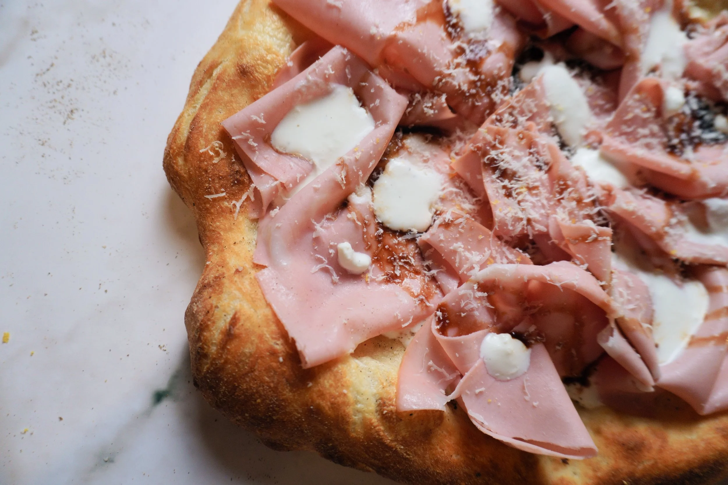 Pizza burrata and mortadella