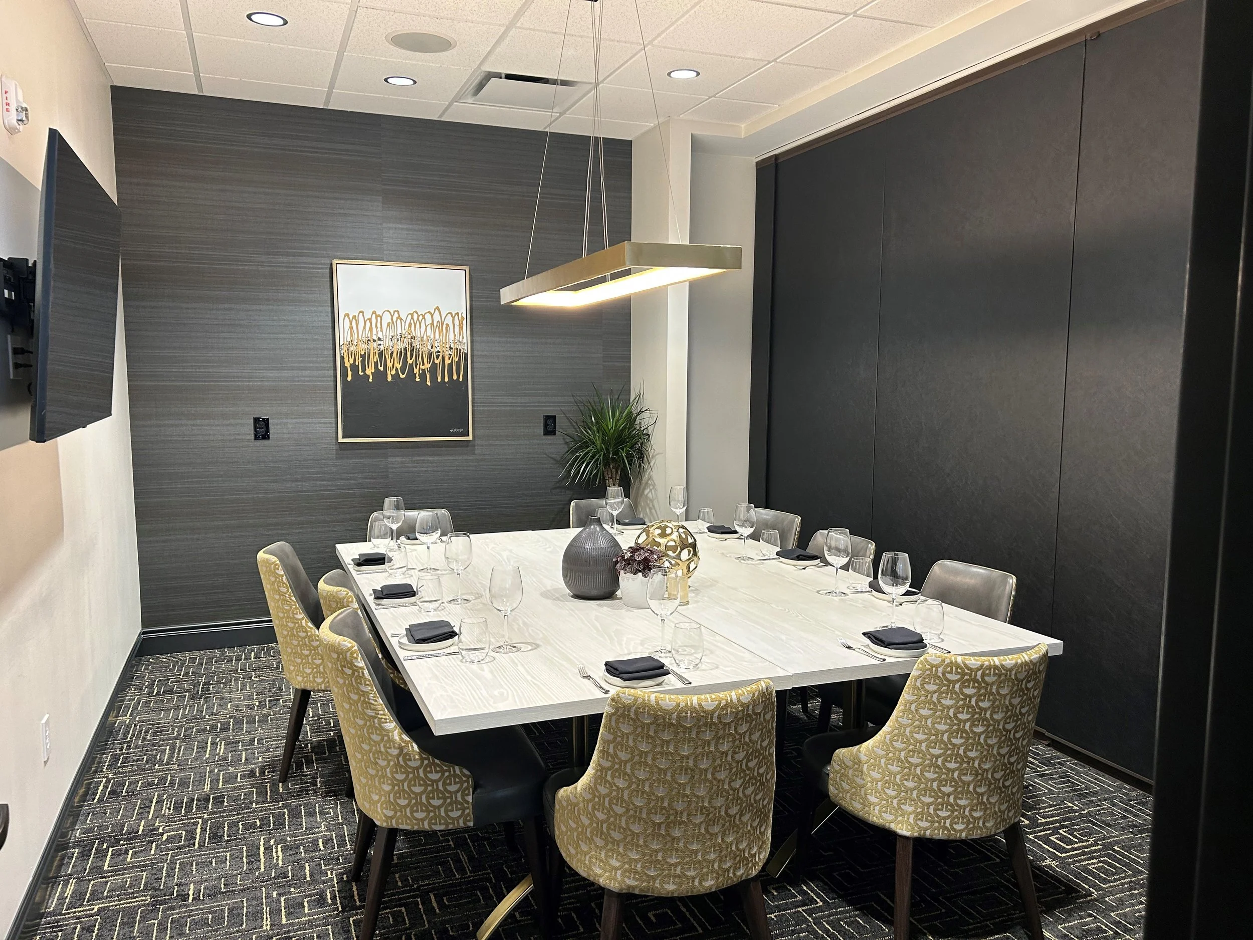 Ebony &amp; Ivory Room