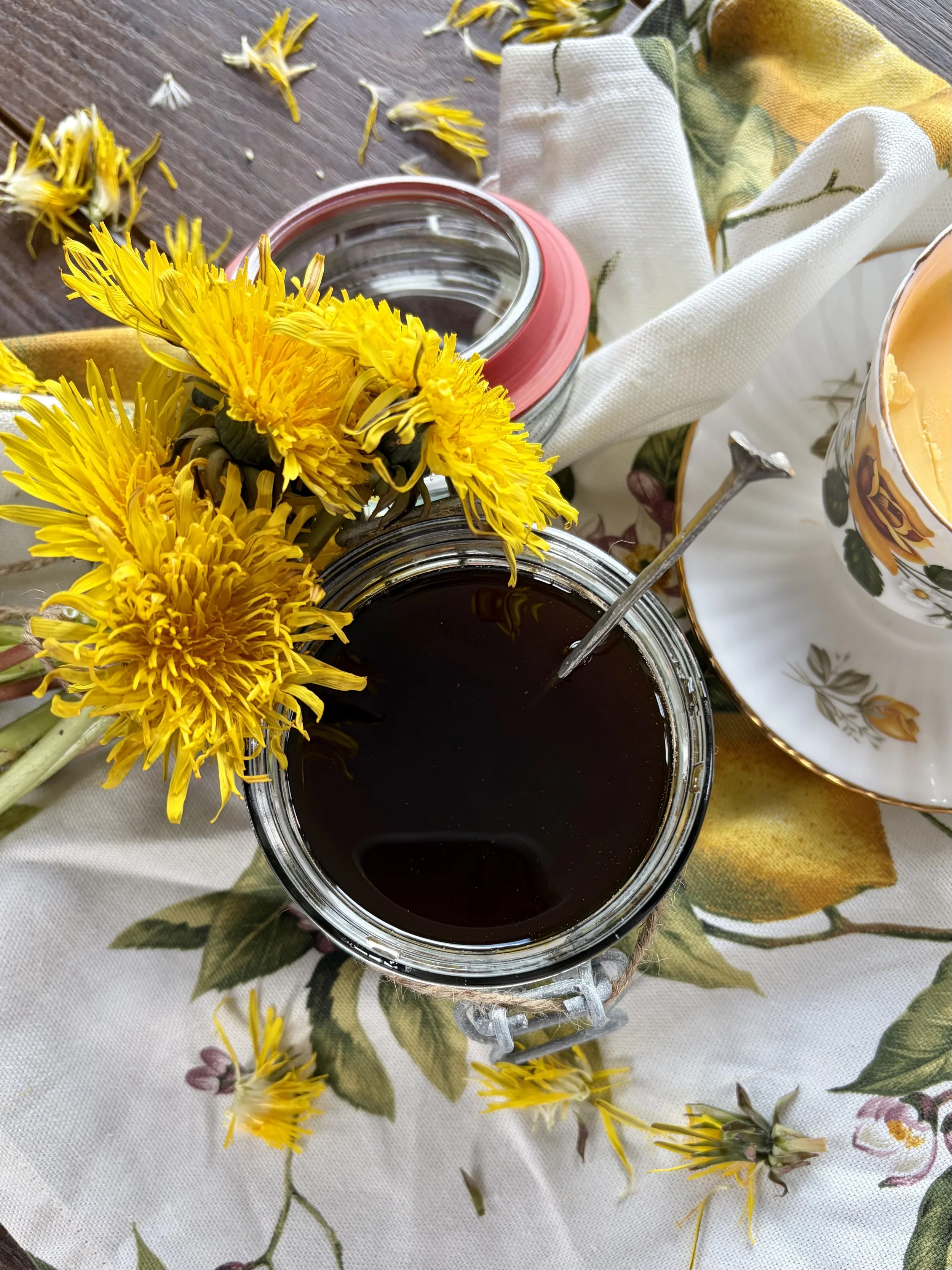 Dandelion Syrup 
