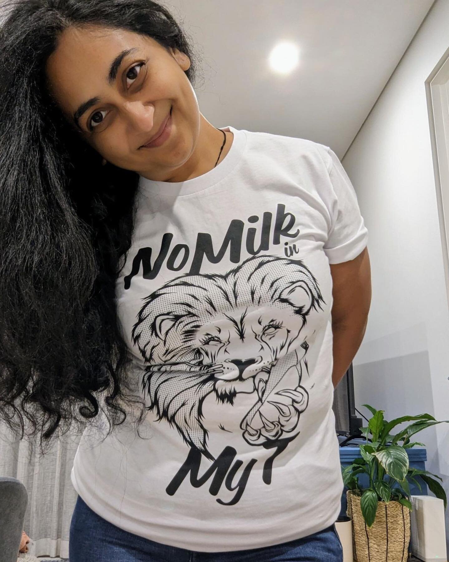 After Anika told me her tee had not arrived, and both of us checked the tracking, Anika checked the mailbox and offered some humble honesty: 

&ldquo;I guess if I'm expecting mail I should check my mail&rdquo; 😂😂
Rocking the lion Anika - so glad it