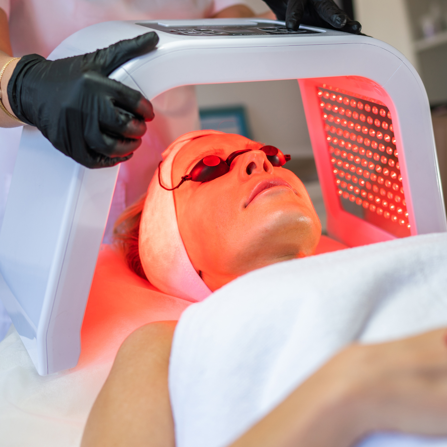 fresh+face+beauty+makeup+wedding+bride+burbank+skincare+lashes+brows+facial+la+candace+miller